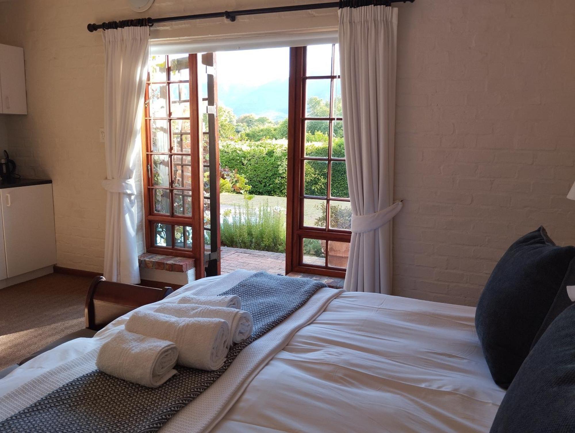 Double or Twin Room Mountain View