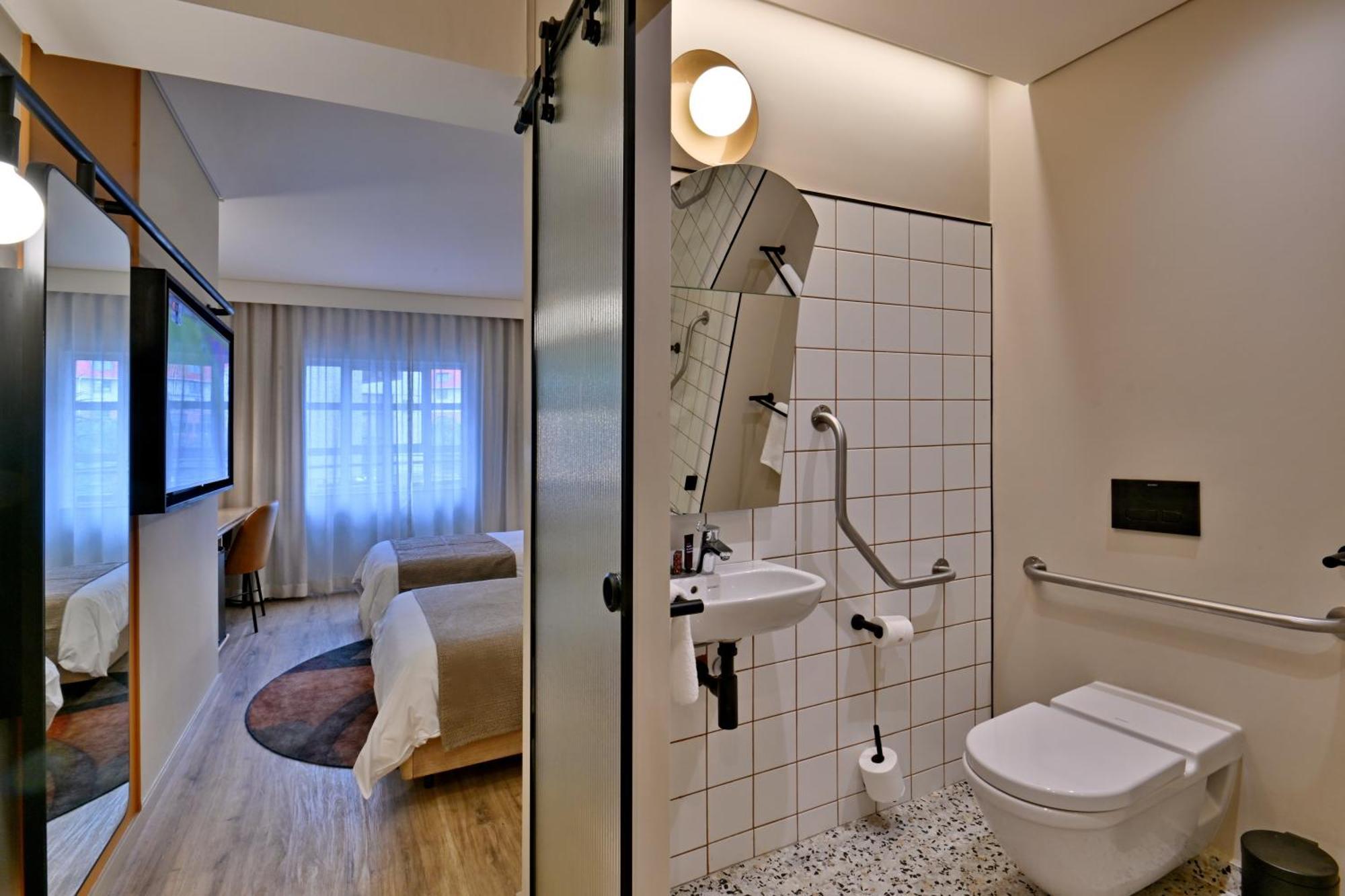 Twin Room Disability Access