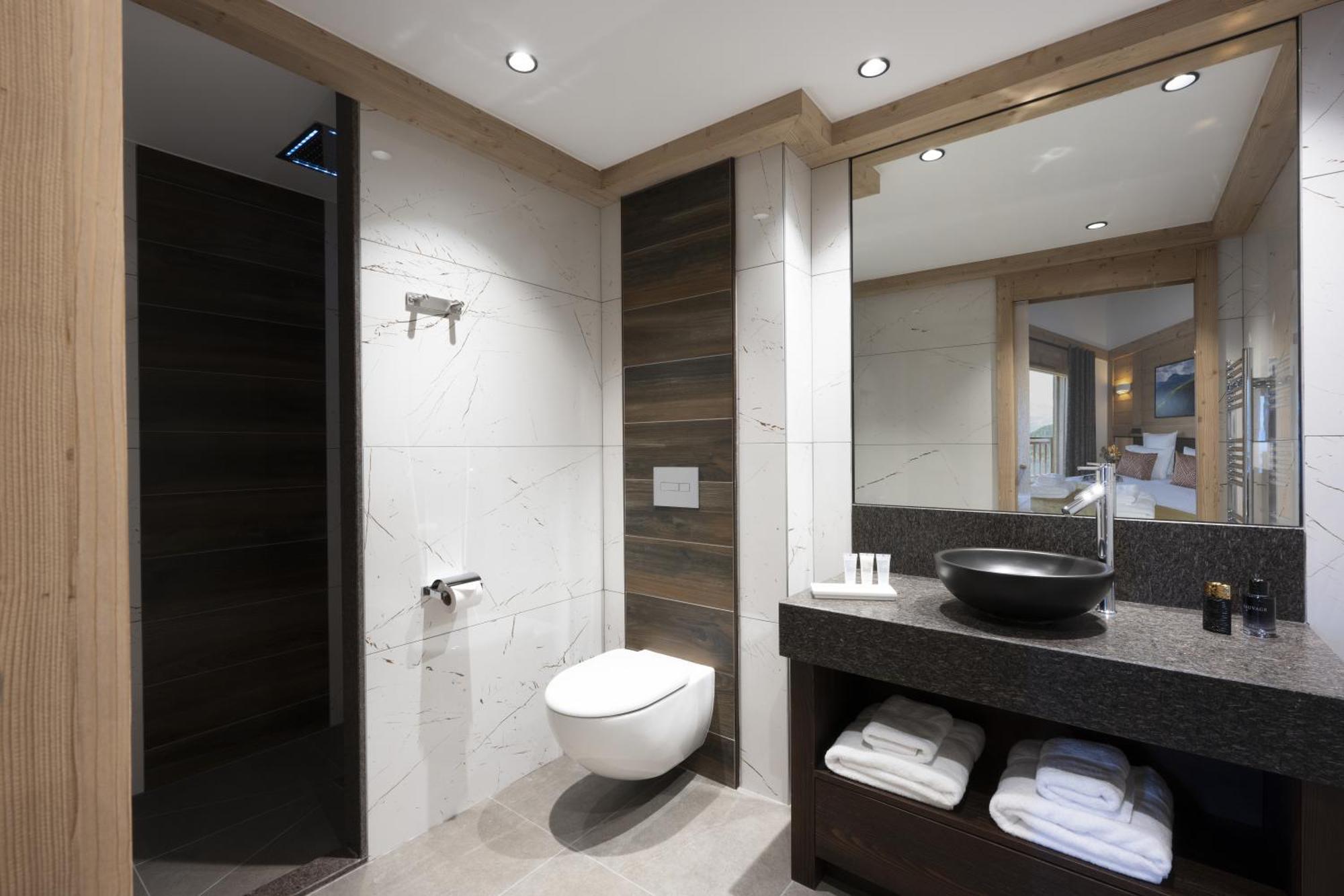Apartment Spa Access