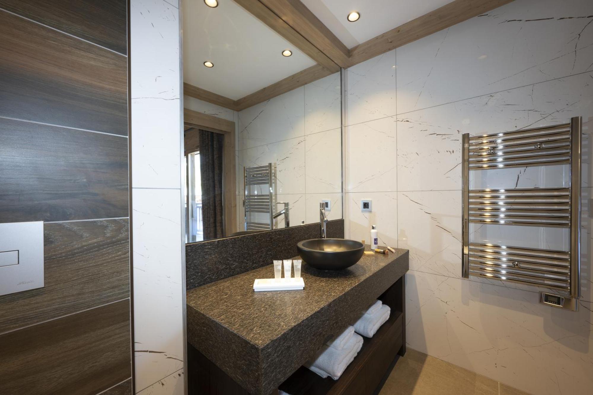 Executive Apartment Suite Spa Access