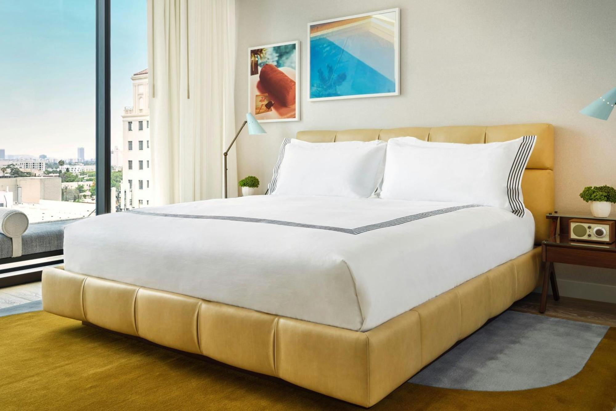 Kamer met Kingsize Bed en Uitzicht op de Stad