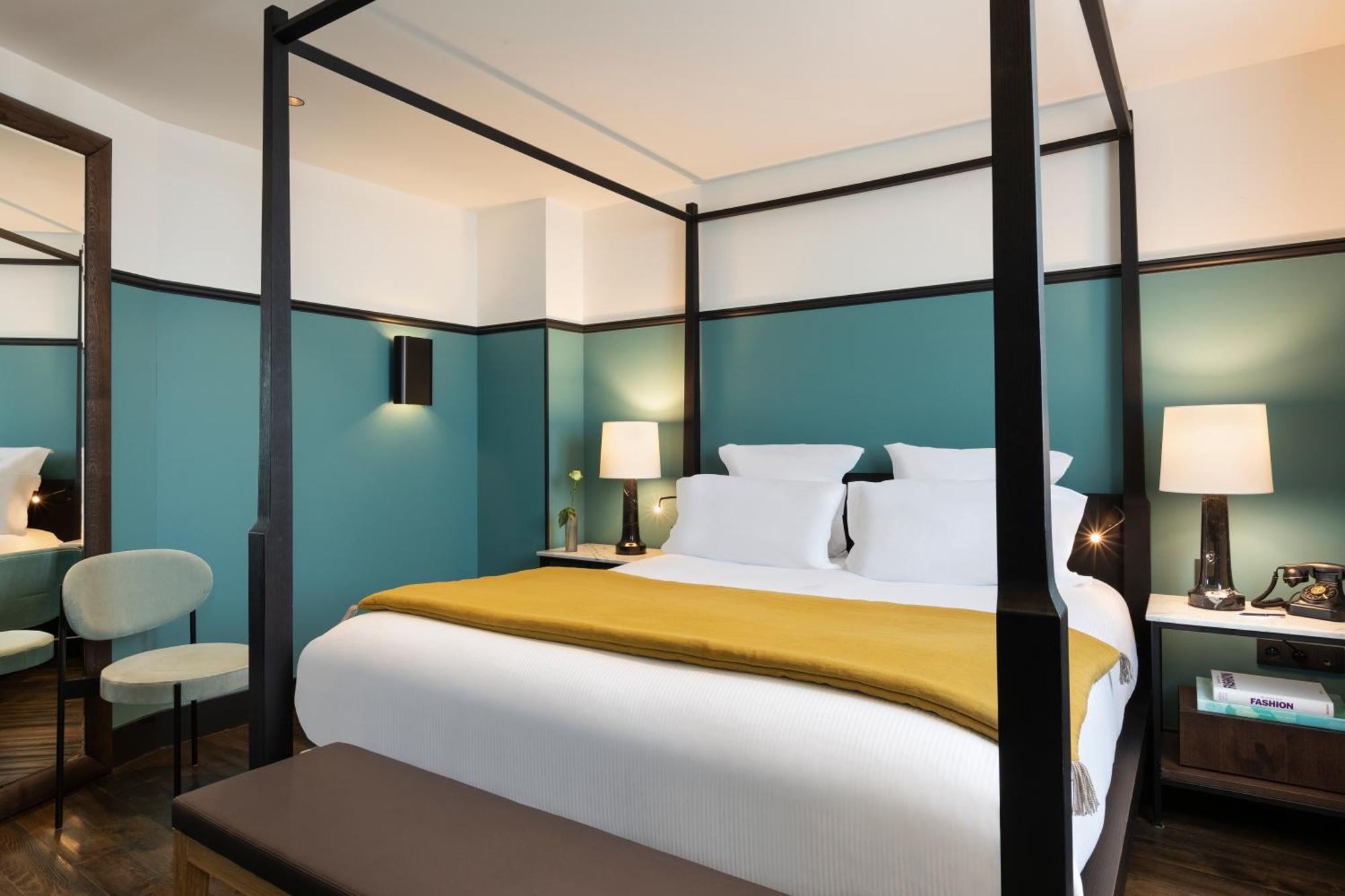 Suite,700442647:JPEG