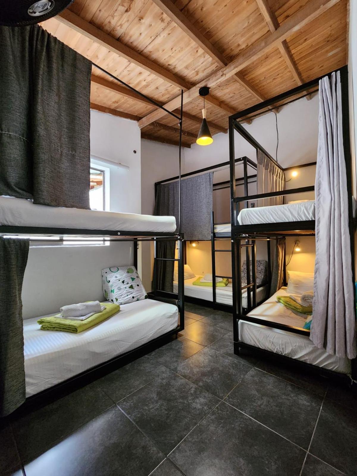 Bed 5-Bed Mixed Dormitory Room