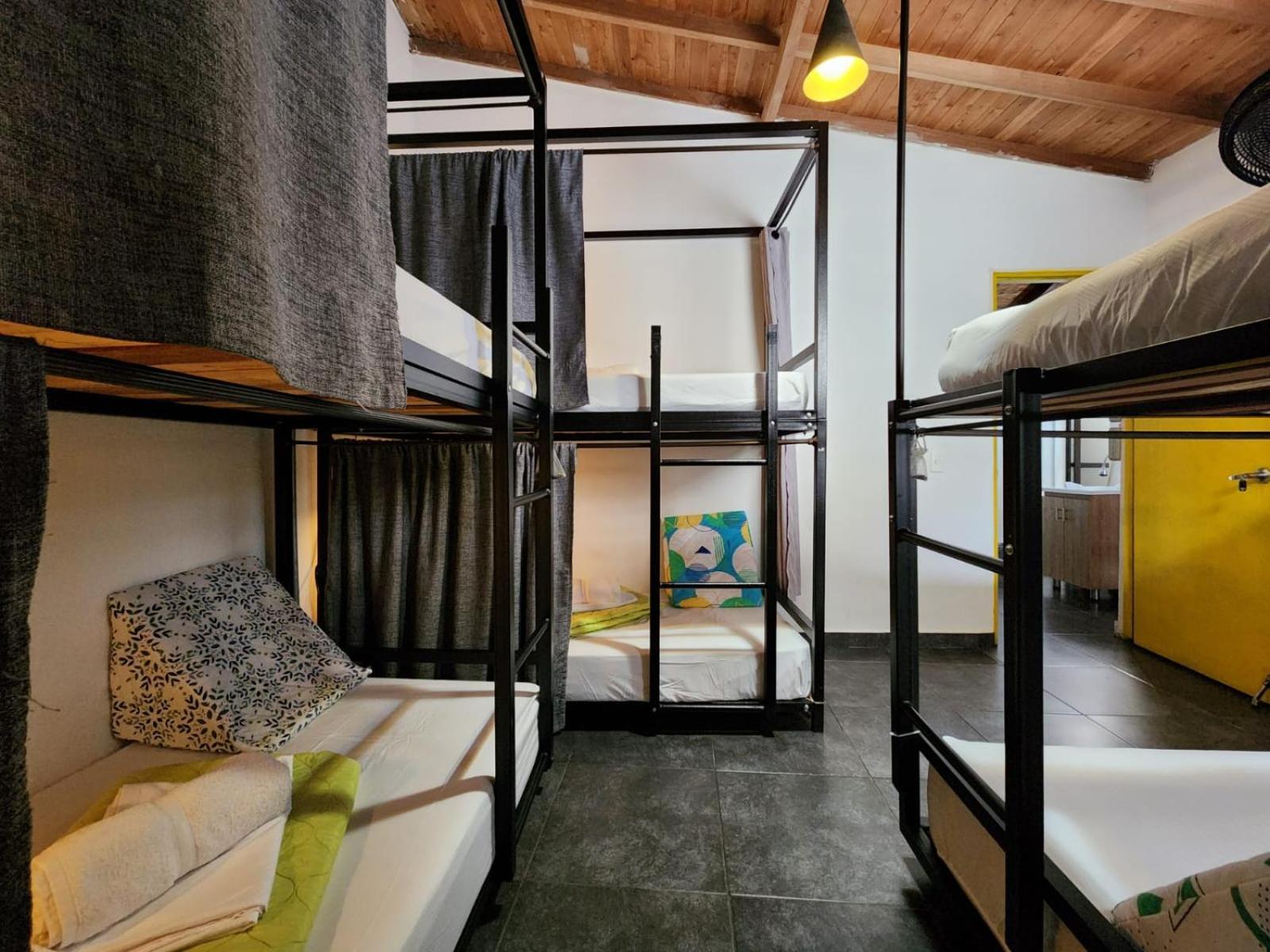 Bed 5-Bed Mixed Dormitory Room