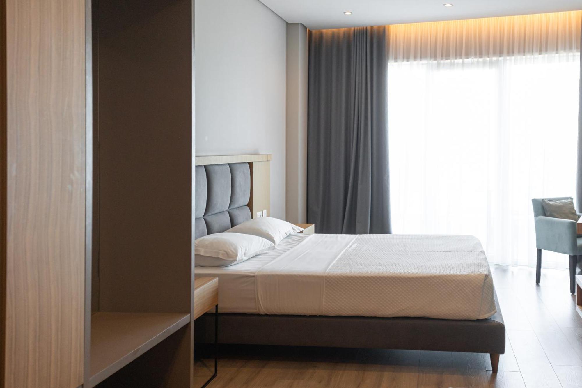 King Room Mountain View