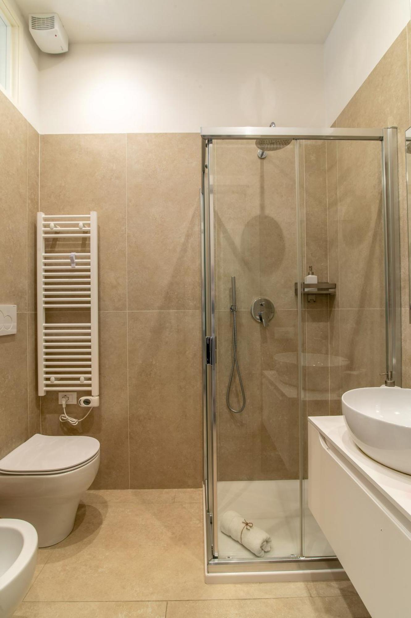 Single Room Private Bathroom