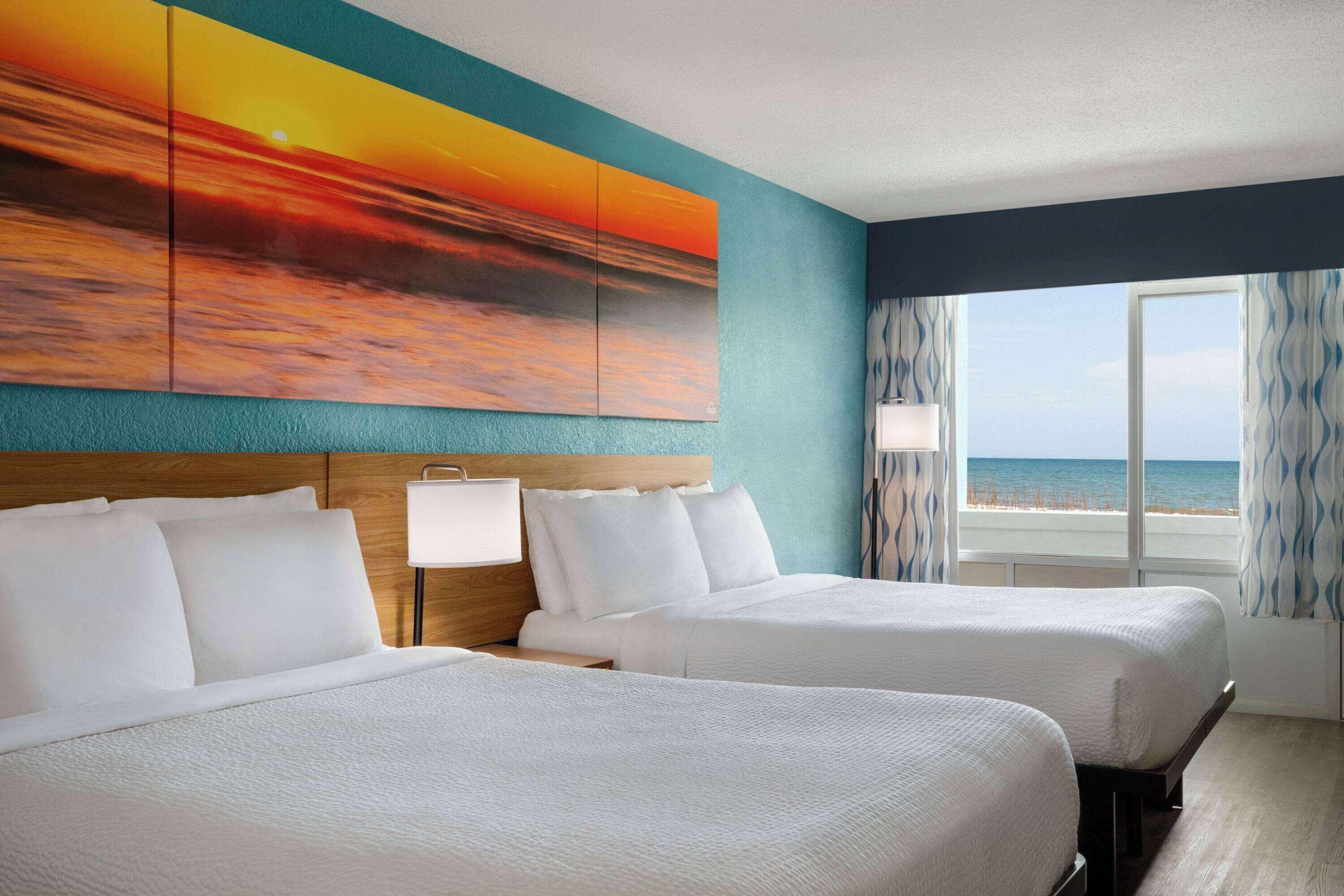 Queen Room Oceanfront Mobility Accessible or Ground Floor or Non-Smoking