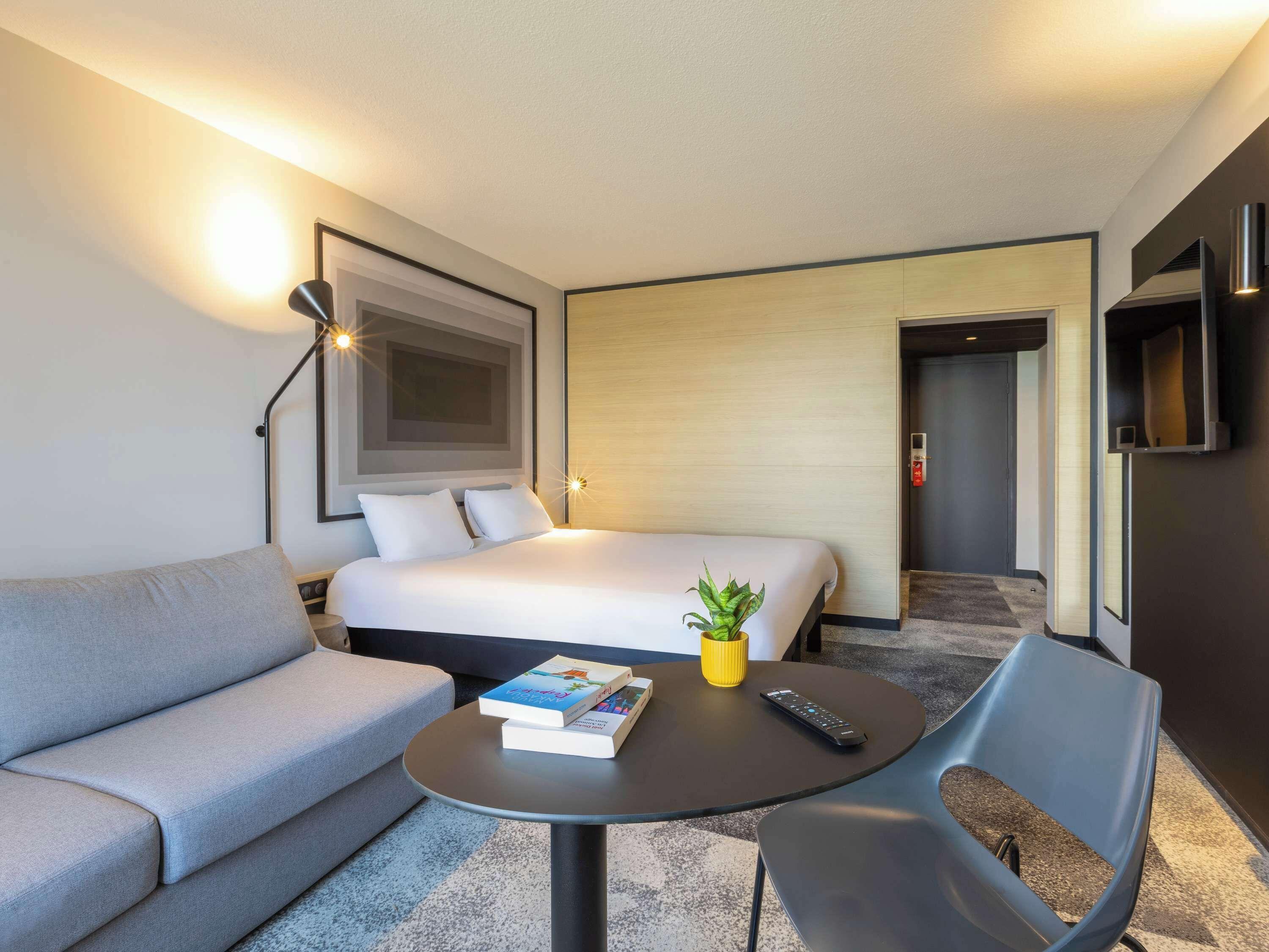 Superior Double Room Sofa