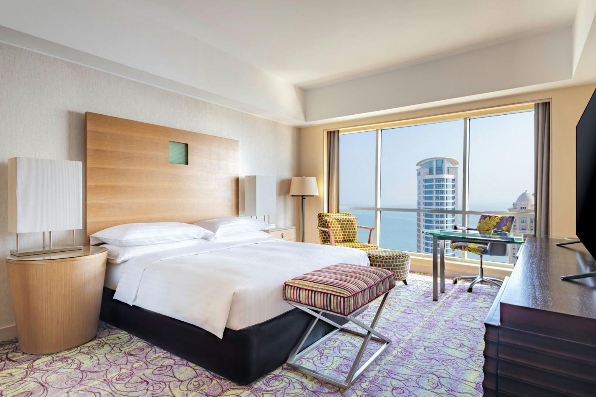 Deluxe King Room City View Beach Access