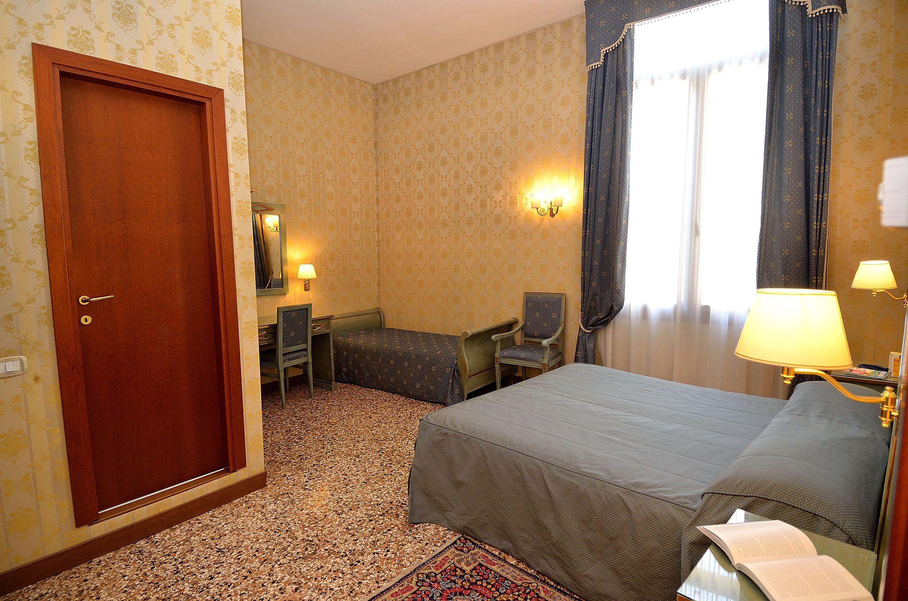 Superior Double or Twin Room,1710100612:JPEG