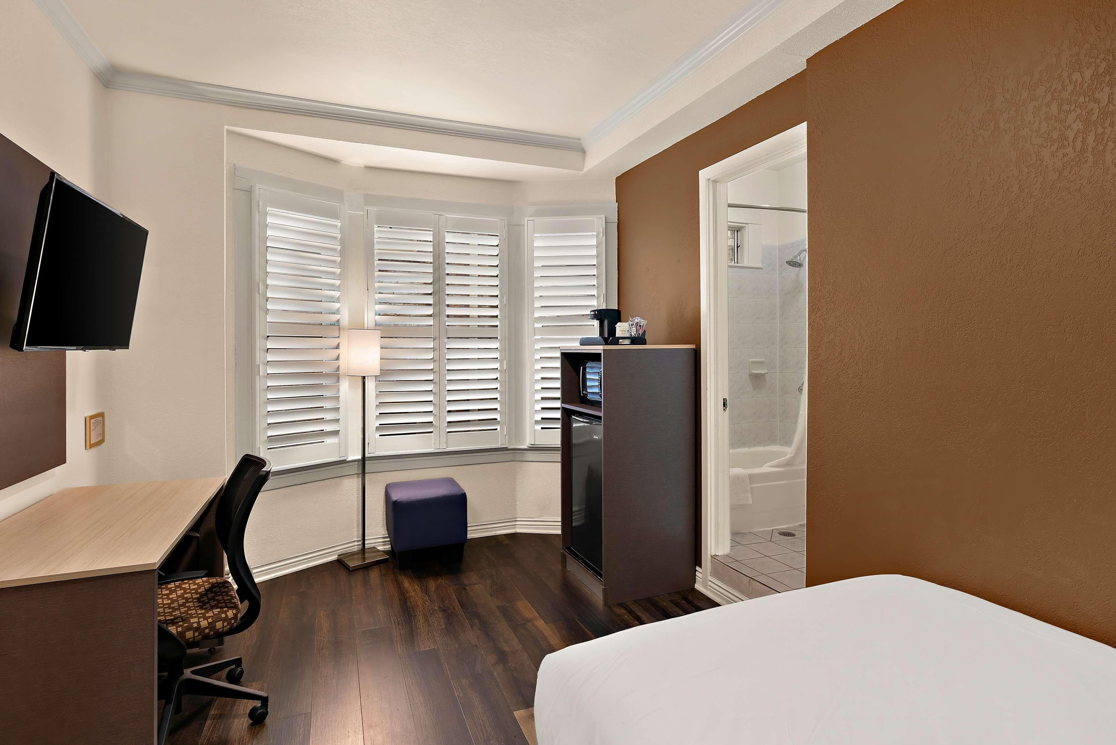 Double Room Non-Smoking