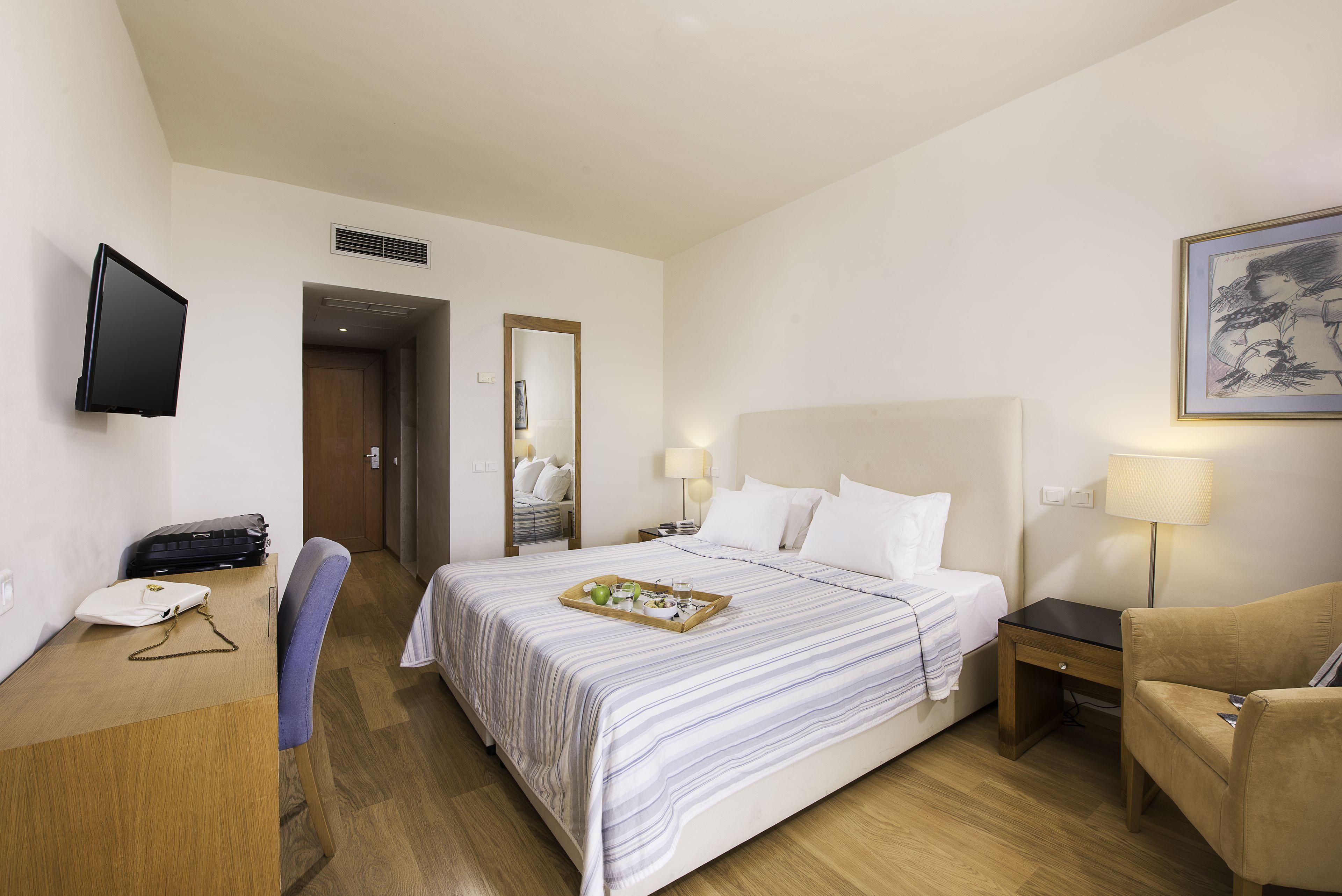 Double or Twin Room Sea View
