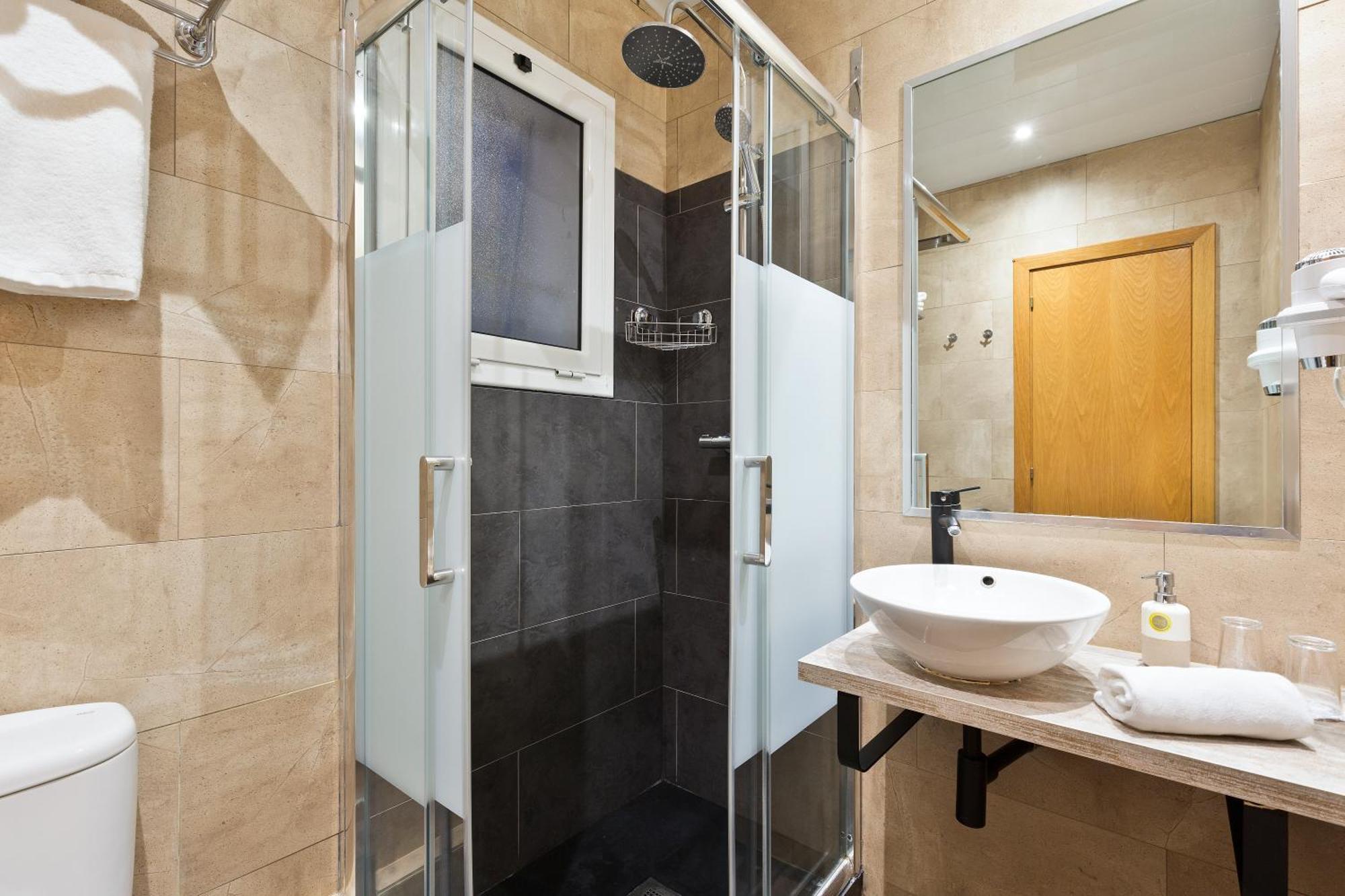 Chambre Double avec Lit d'Appoint