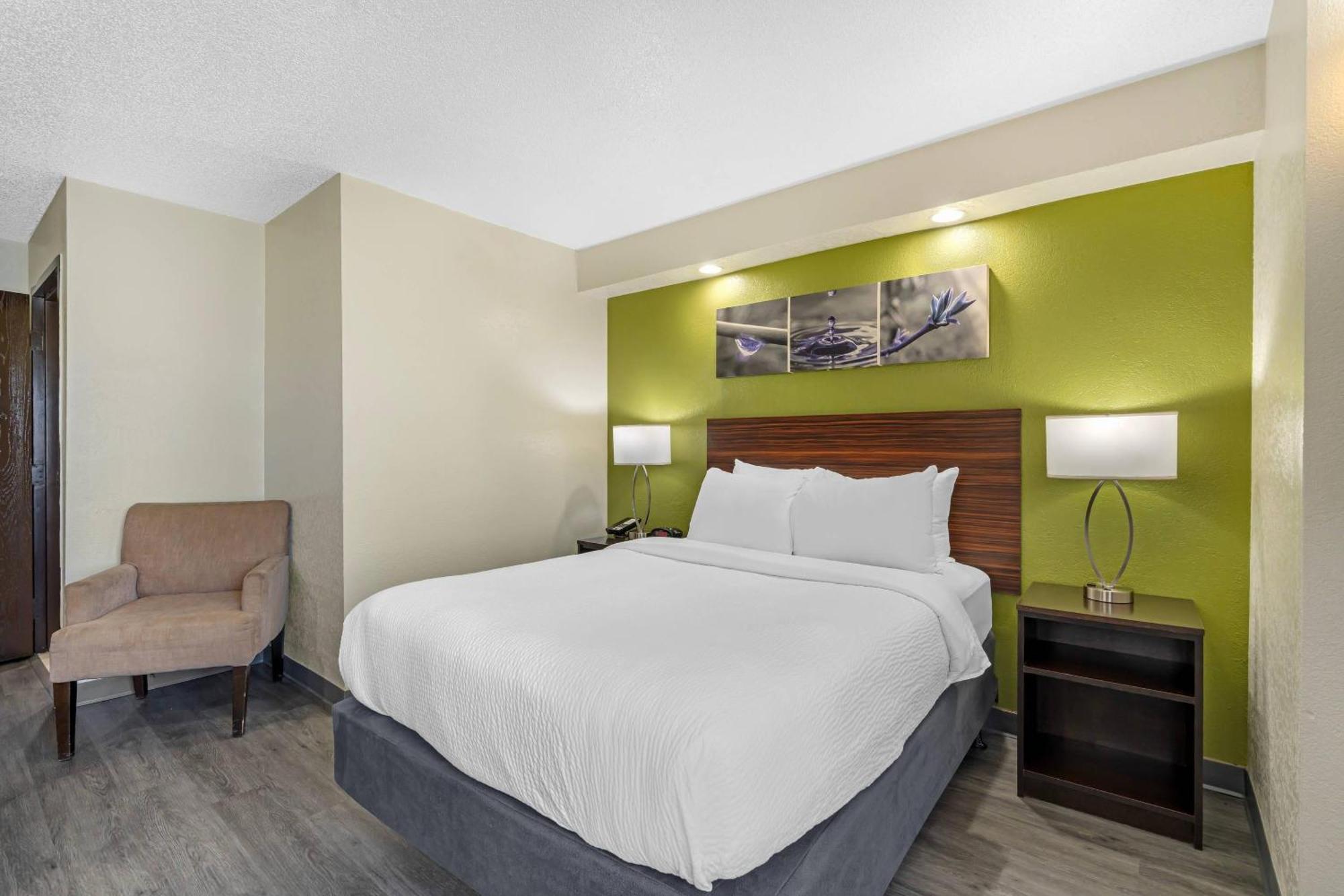 Double Room Accessible or Non-Smoking