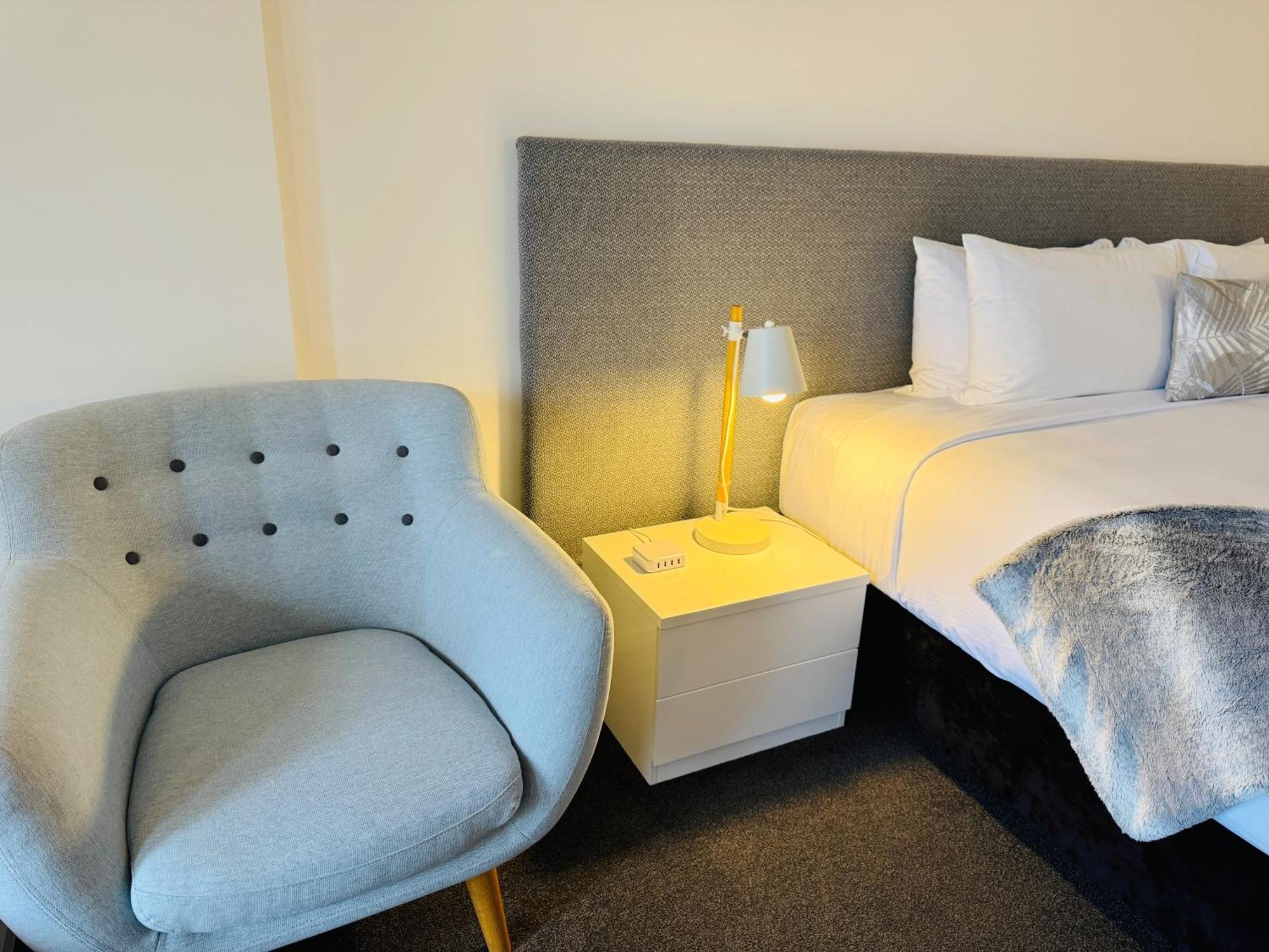 Luxury King Suite
