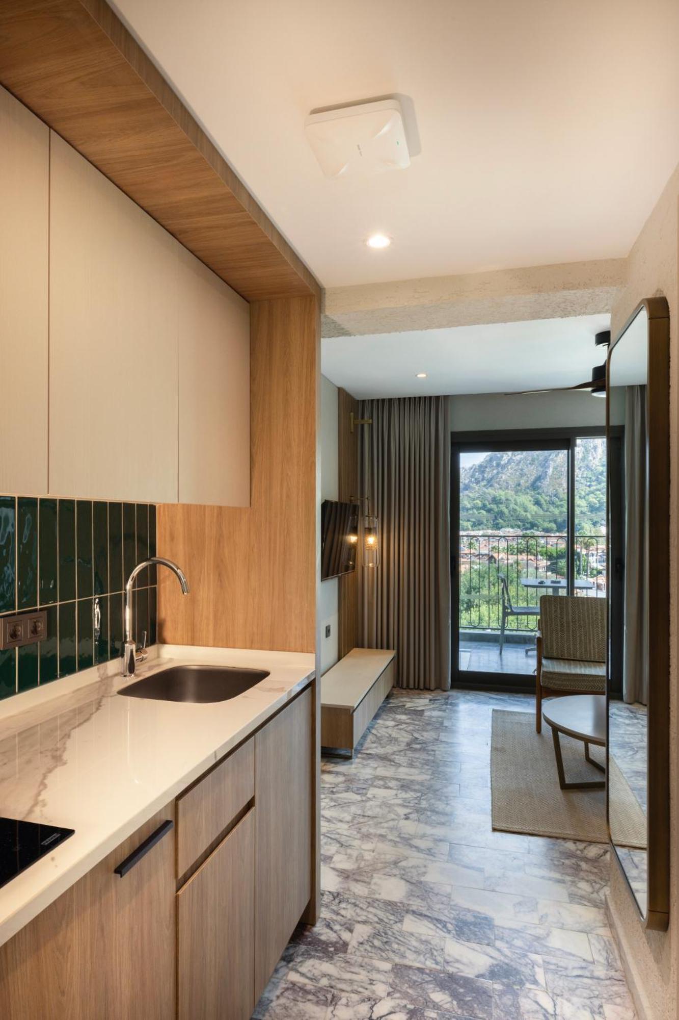One-Bedroom Apartment Spa Bath