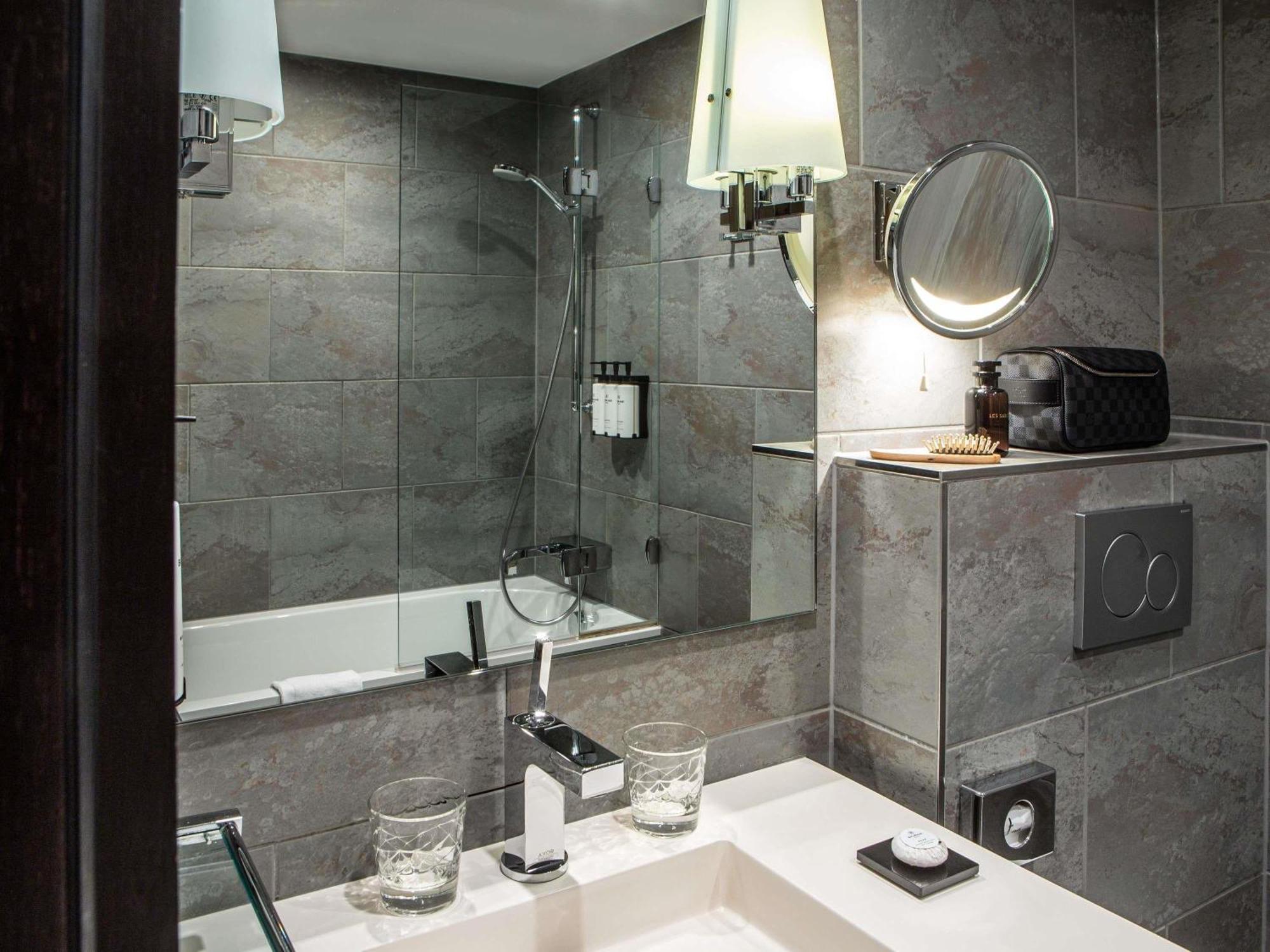 Superior King or Twin Room Garden View