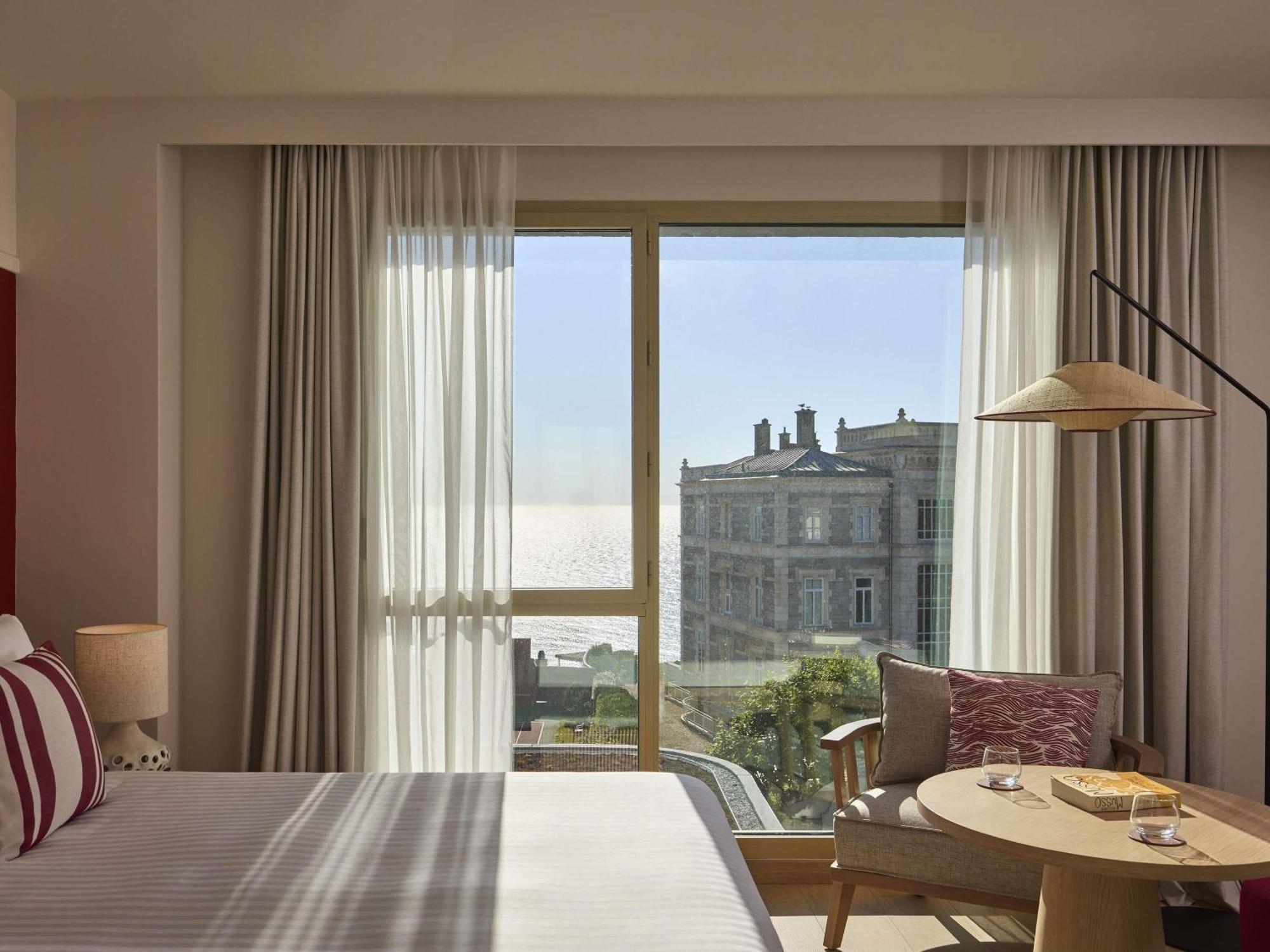 Deluxe Panoramische Kamer met Kingsize Bed en Uitzicht op de Oceaan