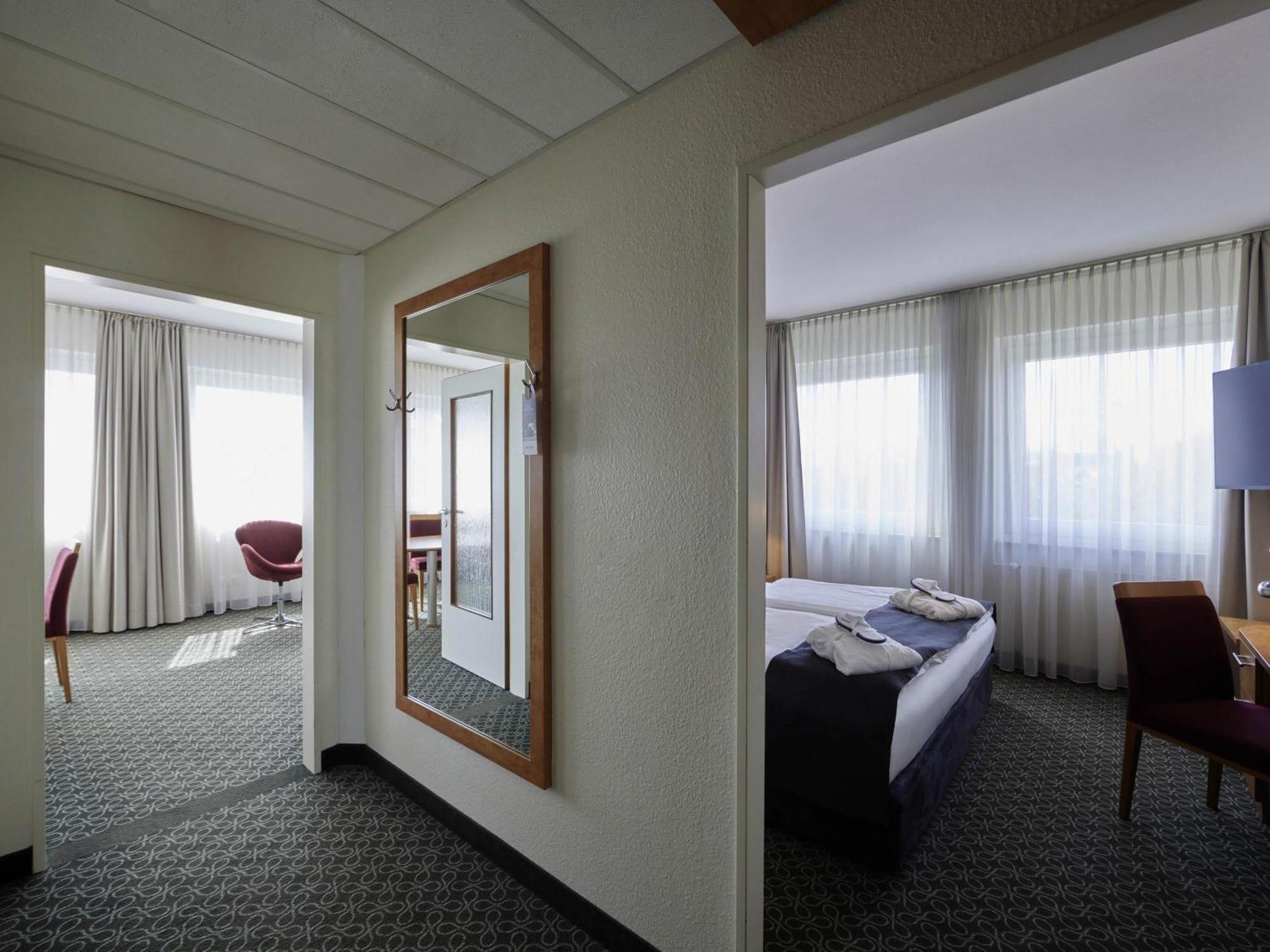 Junior Suite King Bed