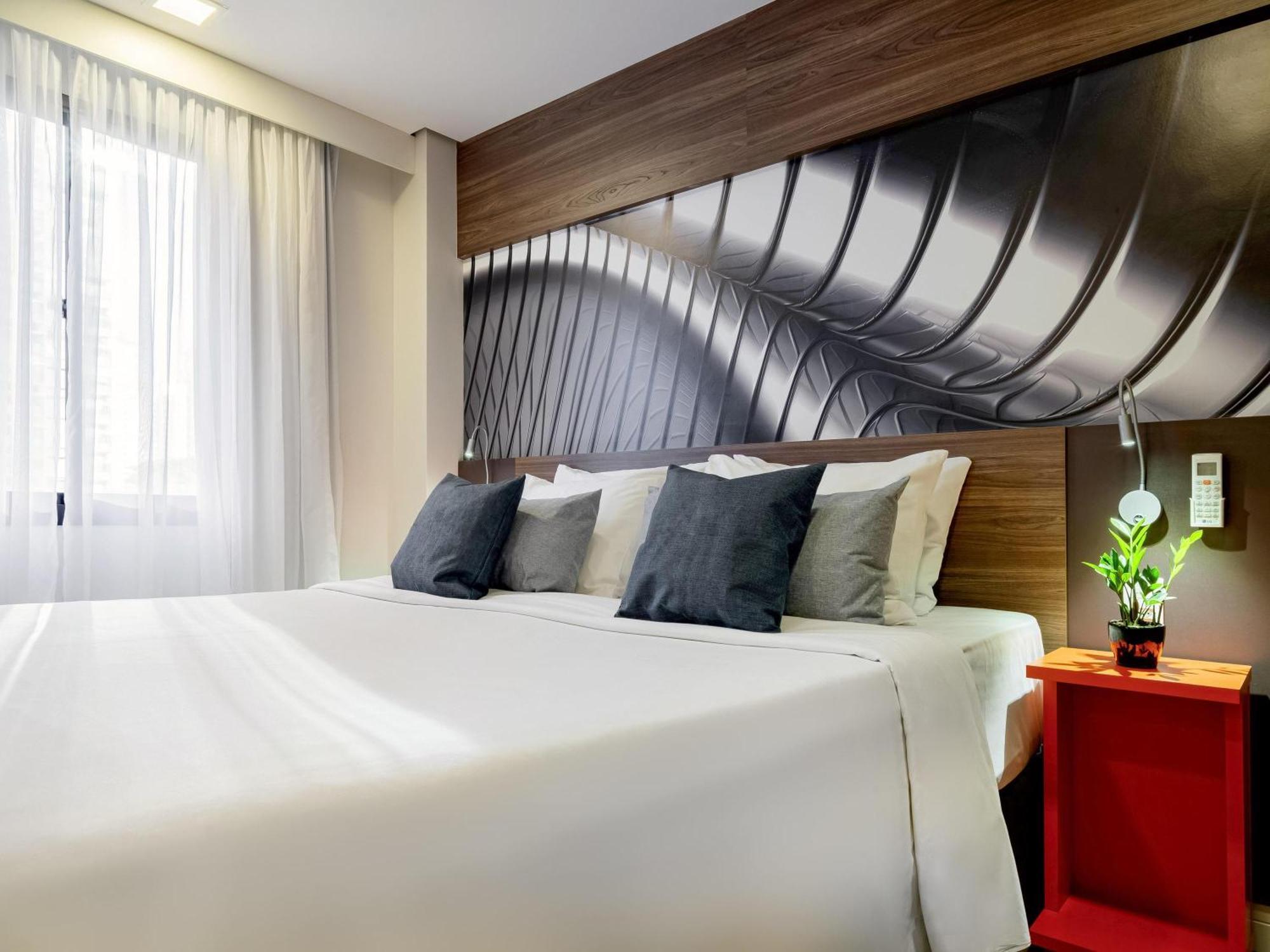 Diese Junior Suite erwartet Sie mit 1 Kingsize-Bett und 2 Einzelbetten