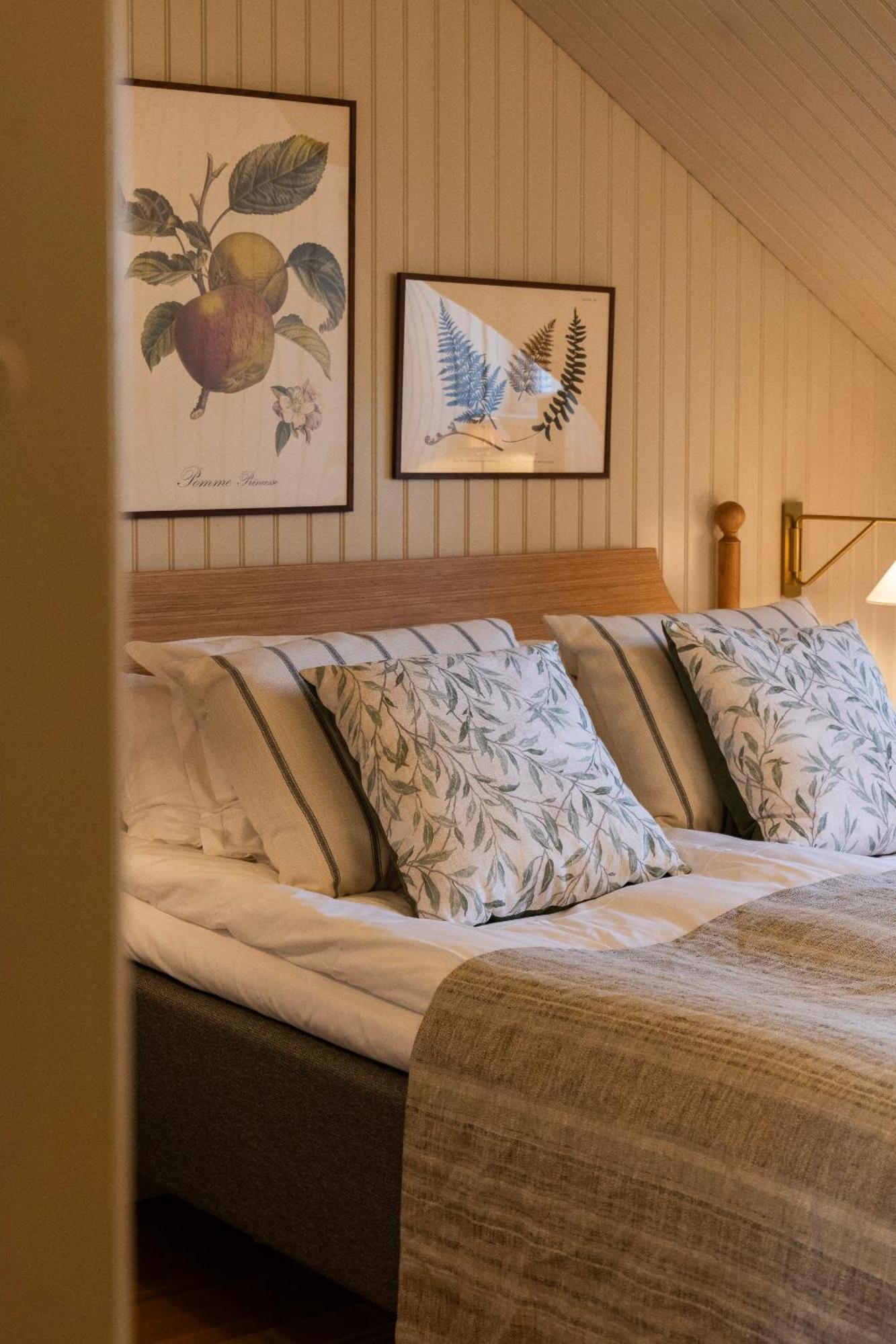 Classic Queen Room