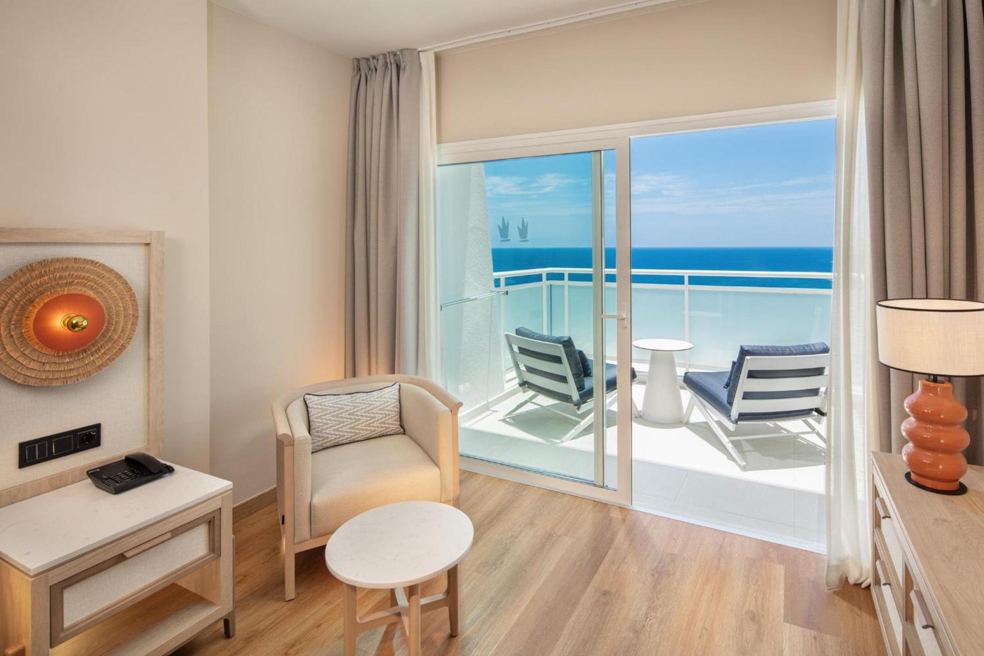 Standard Room Esencia (2 adults)