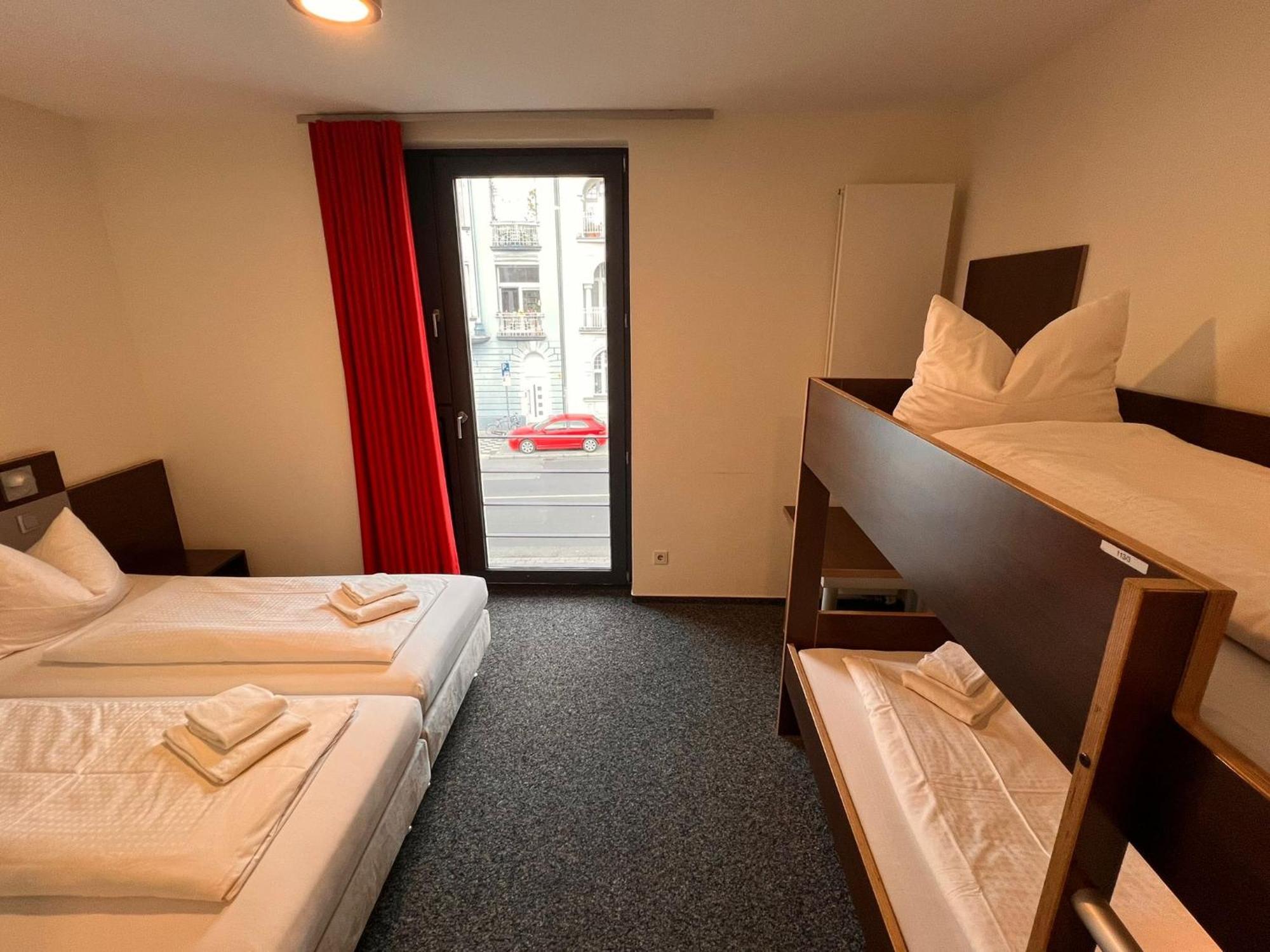 Quadruple Room Members only please register