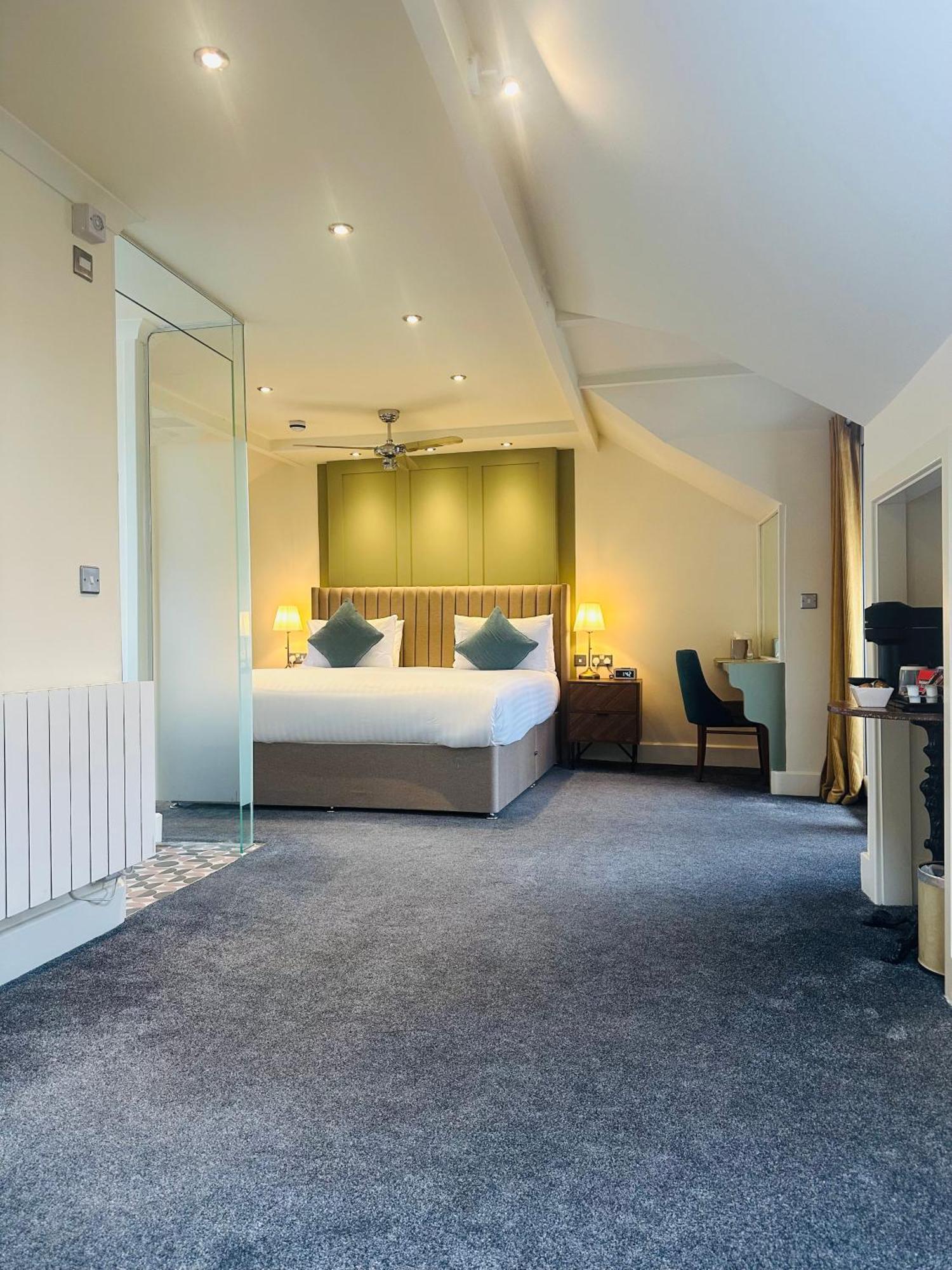 Superior Suite