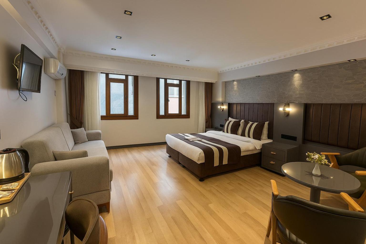 Standard King Room