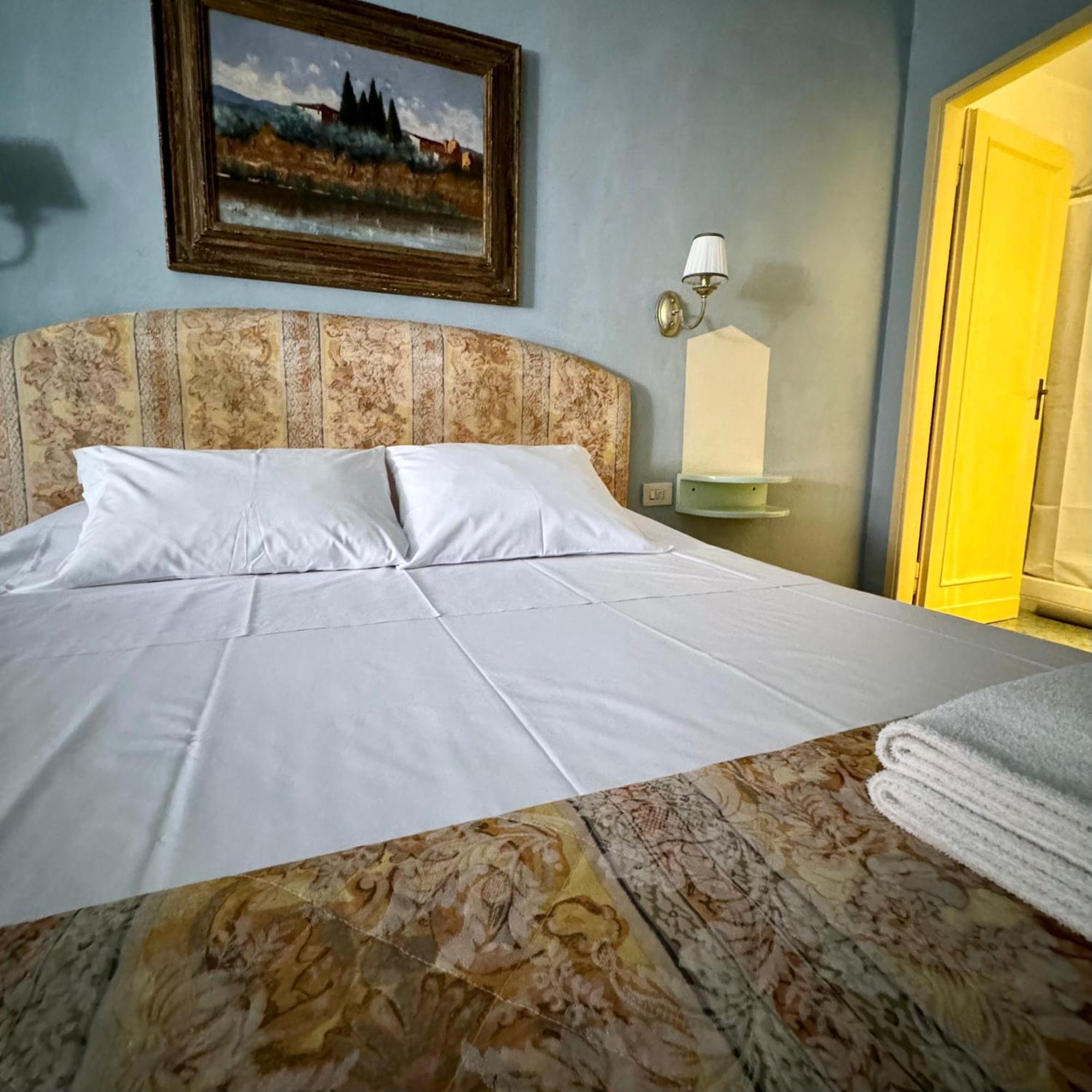 Double Room Private Bathroom