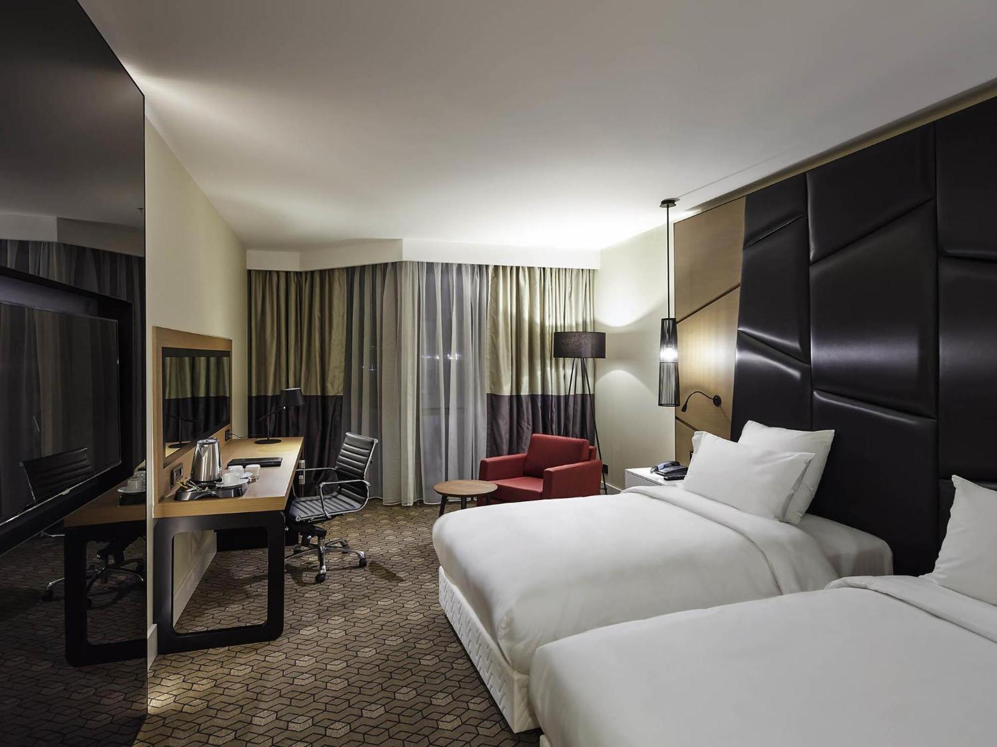 Deluxe Room Twin Bed City View,1774519138:JPEG