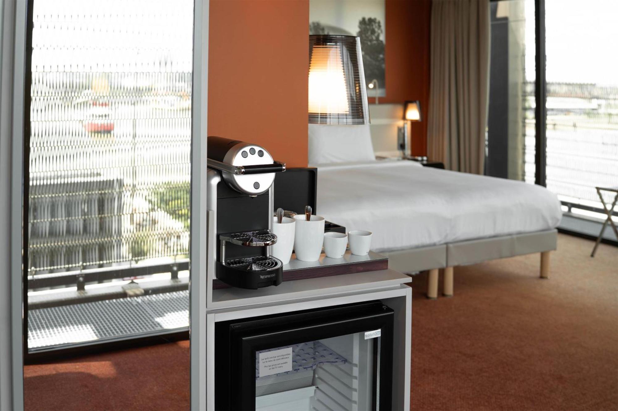 Corner Room View