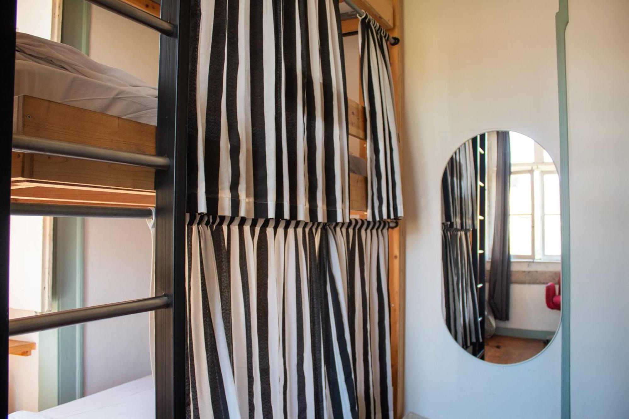 Bed 4-Bed Mixed Dormitory Room