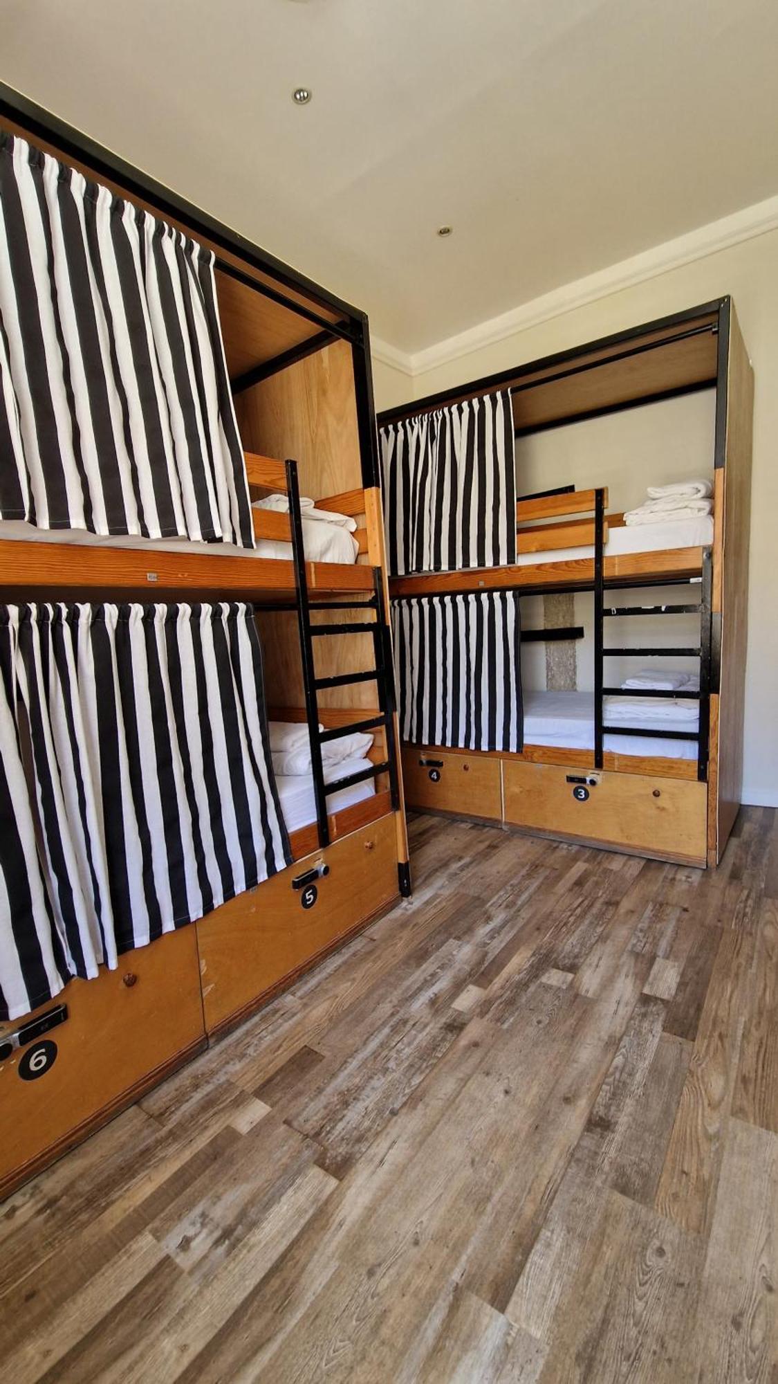 Bed 6-Bed Mixed Dormitory Room