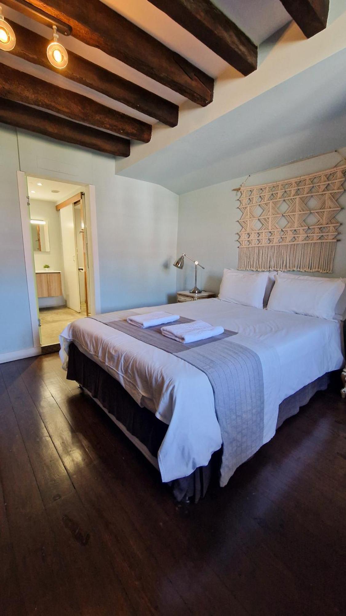 Deluxe Double Room private bathroom Castle View