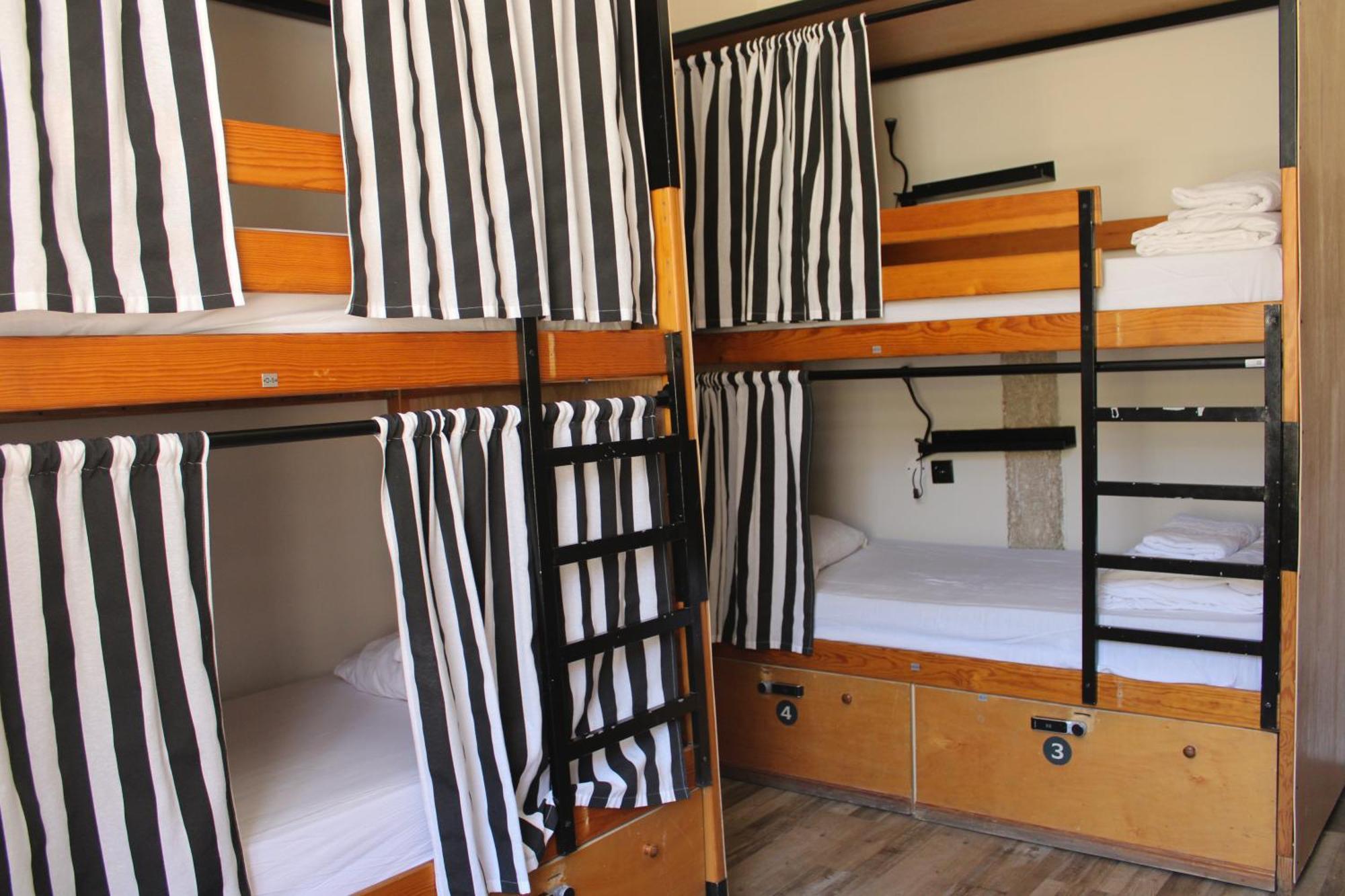 Bed 6-Bed Mixed Dormitory Room