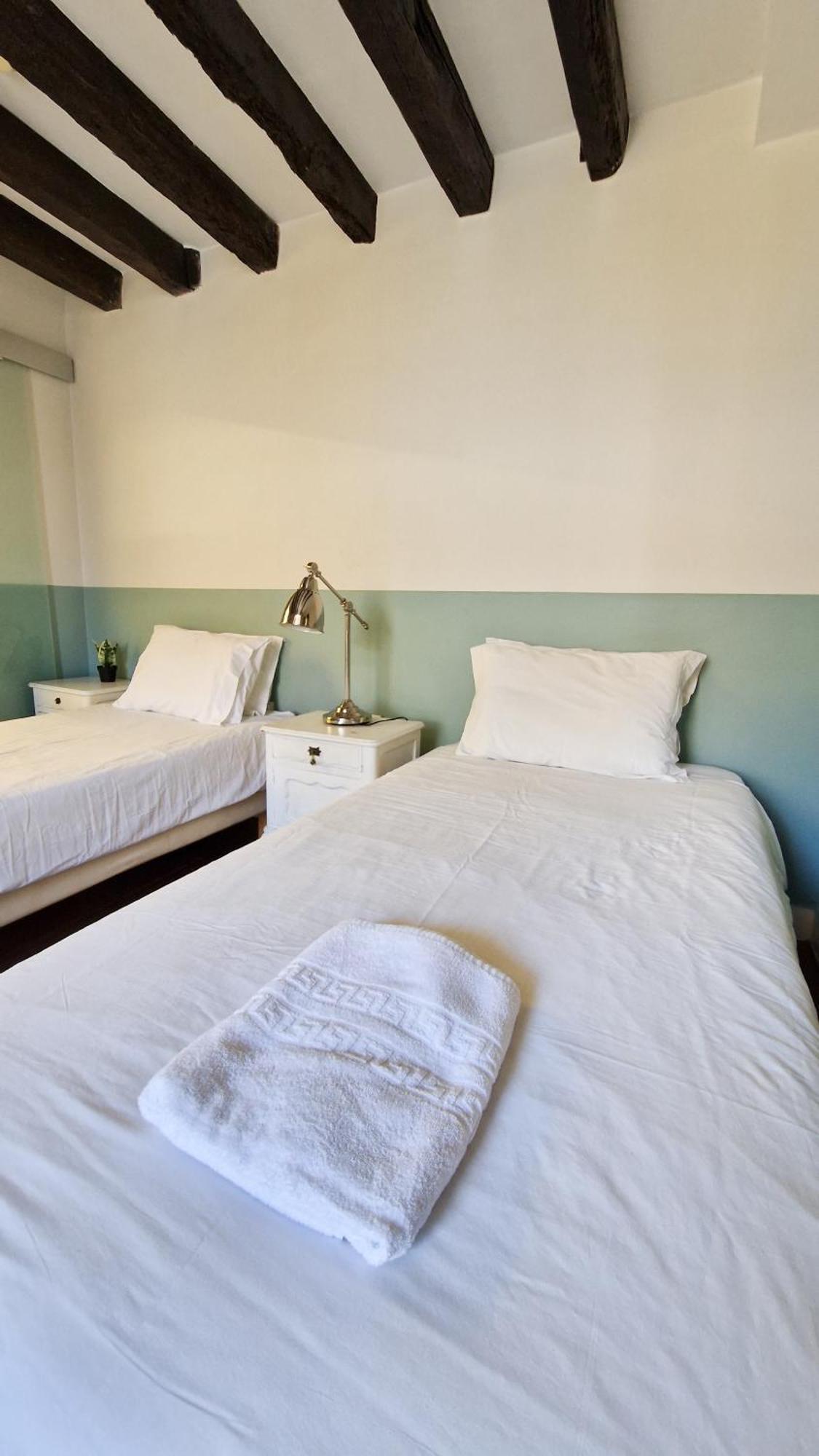 Double Room Private Bathroom