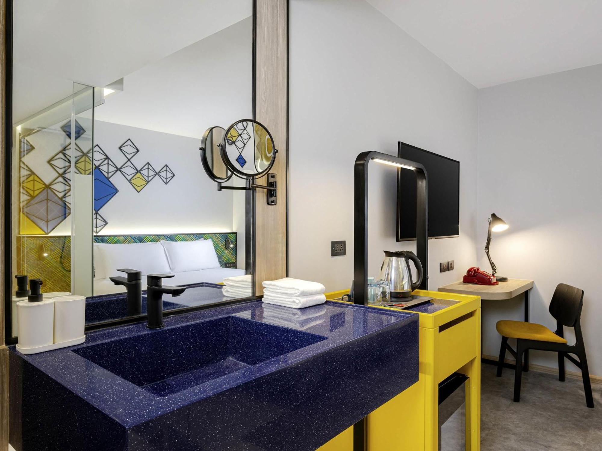 Standard King Room