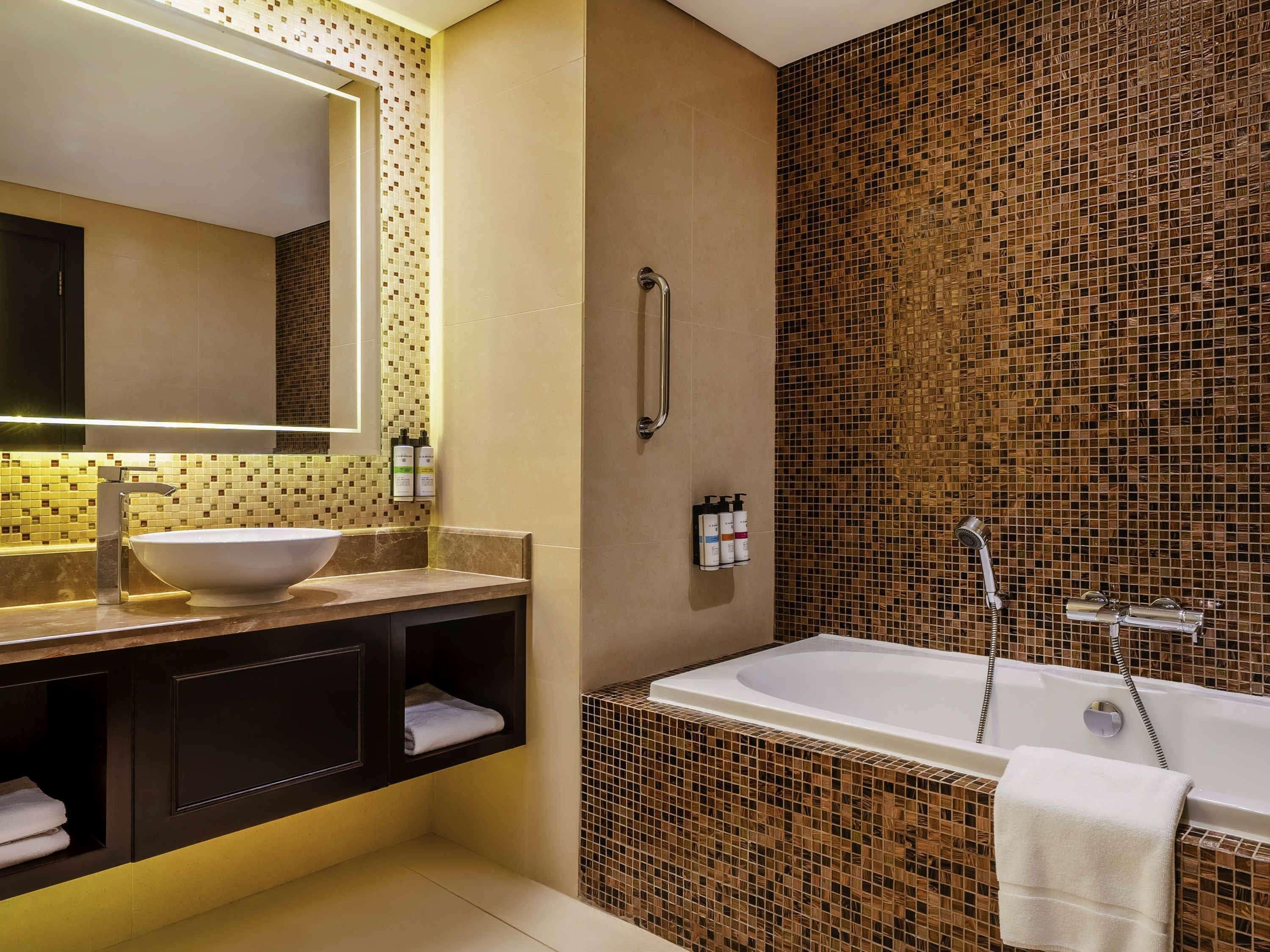 Junior King Suite