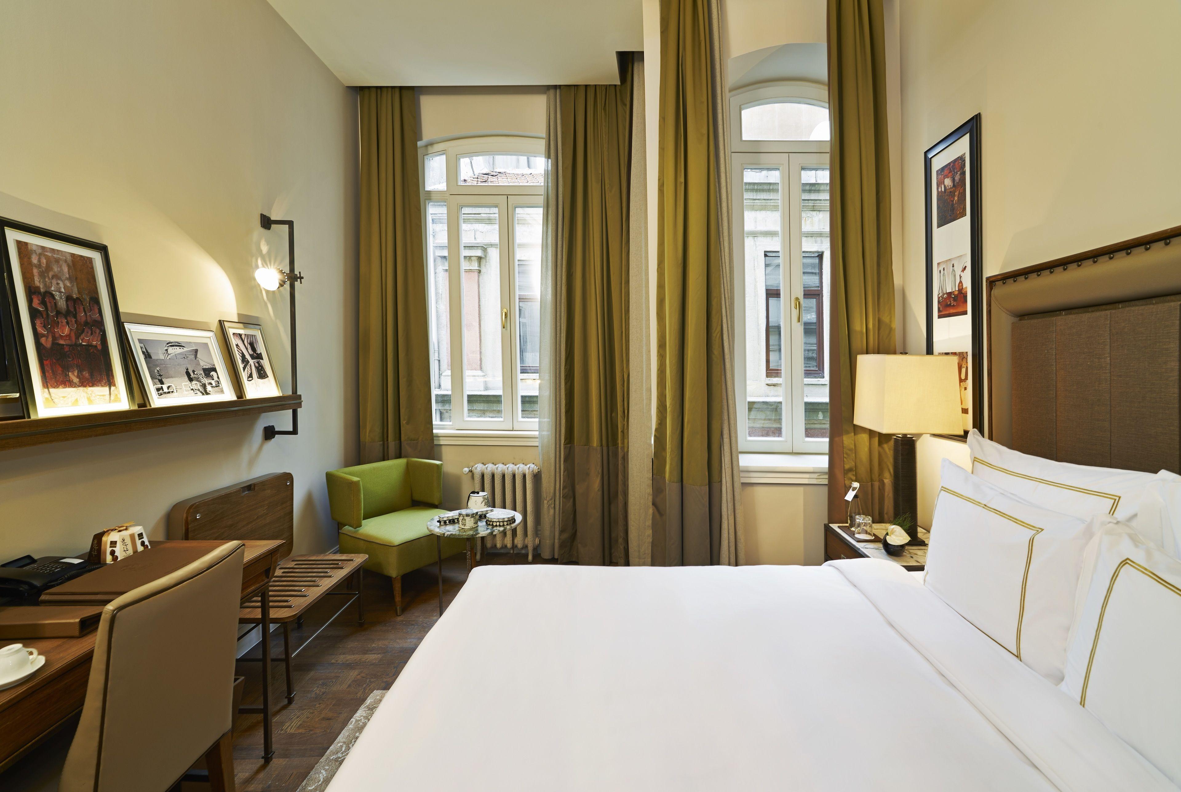 Standard King Room