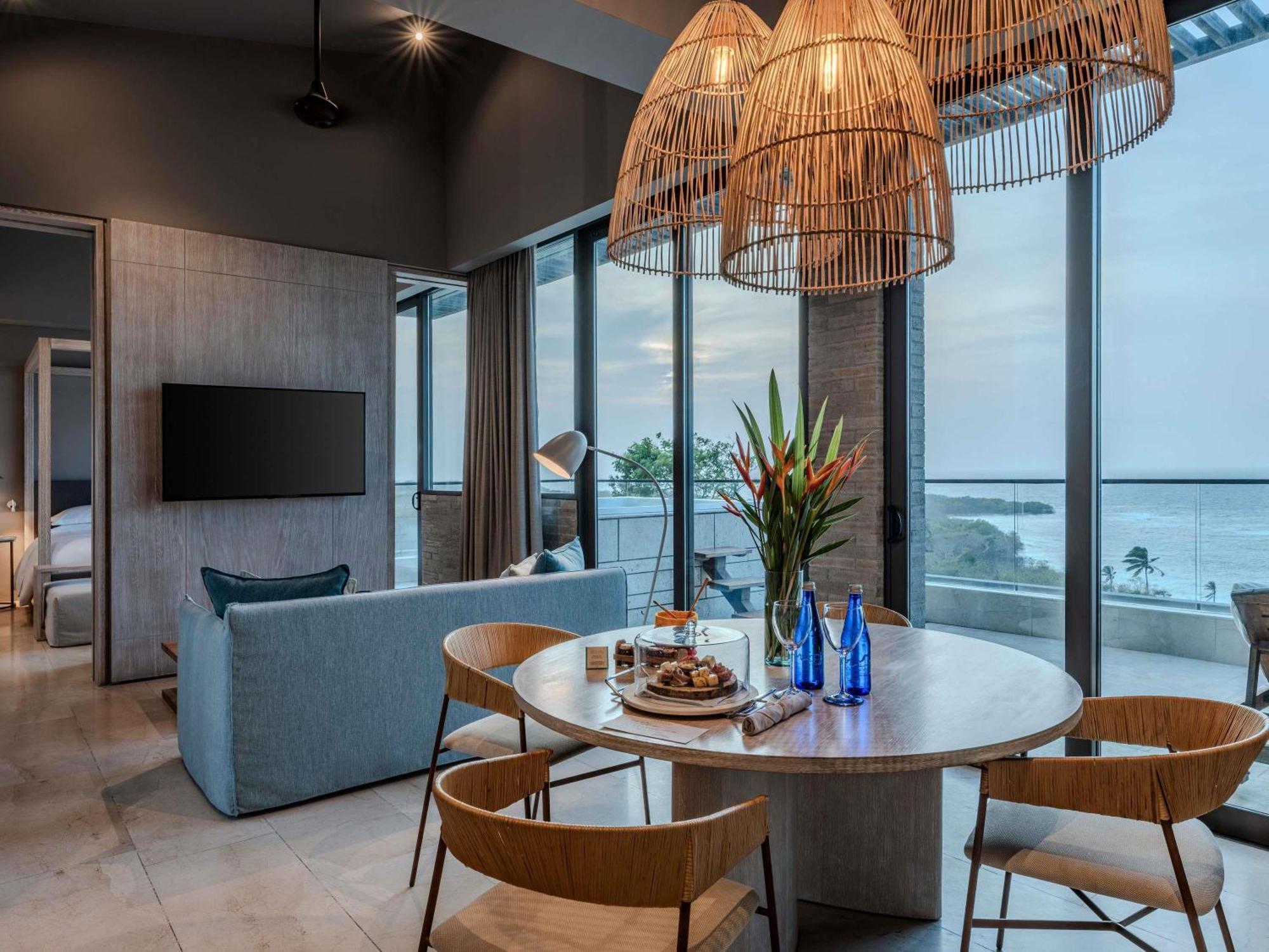 Ático familiar caribeño de 2 dormitorios con 2 camas grandes y vistas al mar