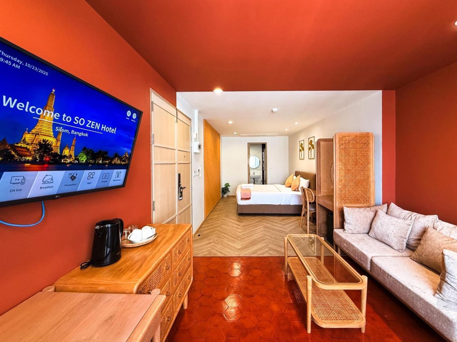 Deluxe Queen Suite