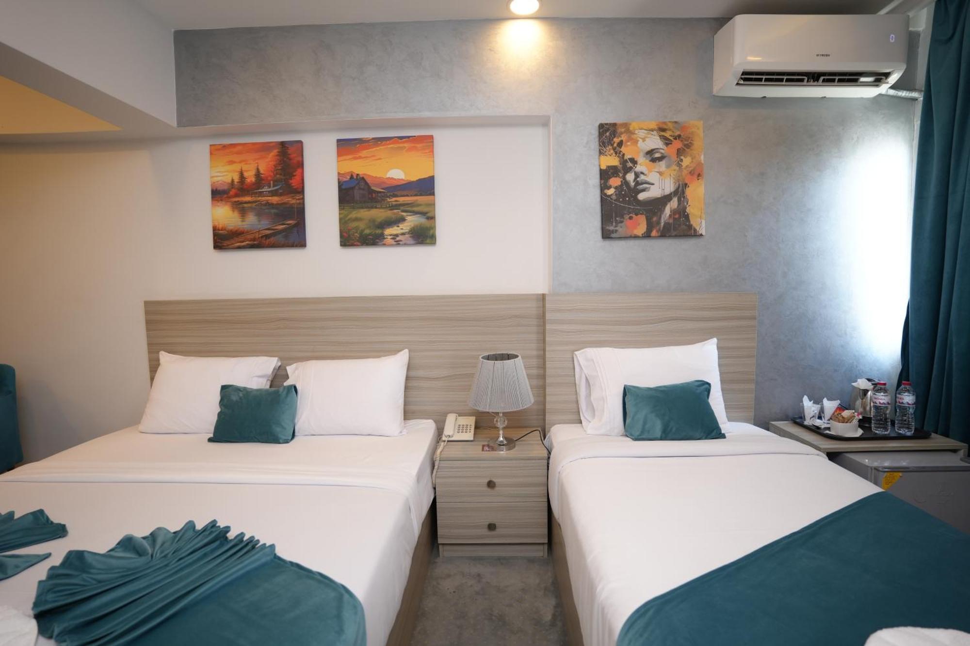 Deluxe Twin Room