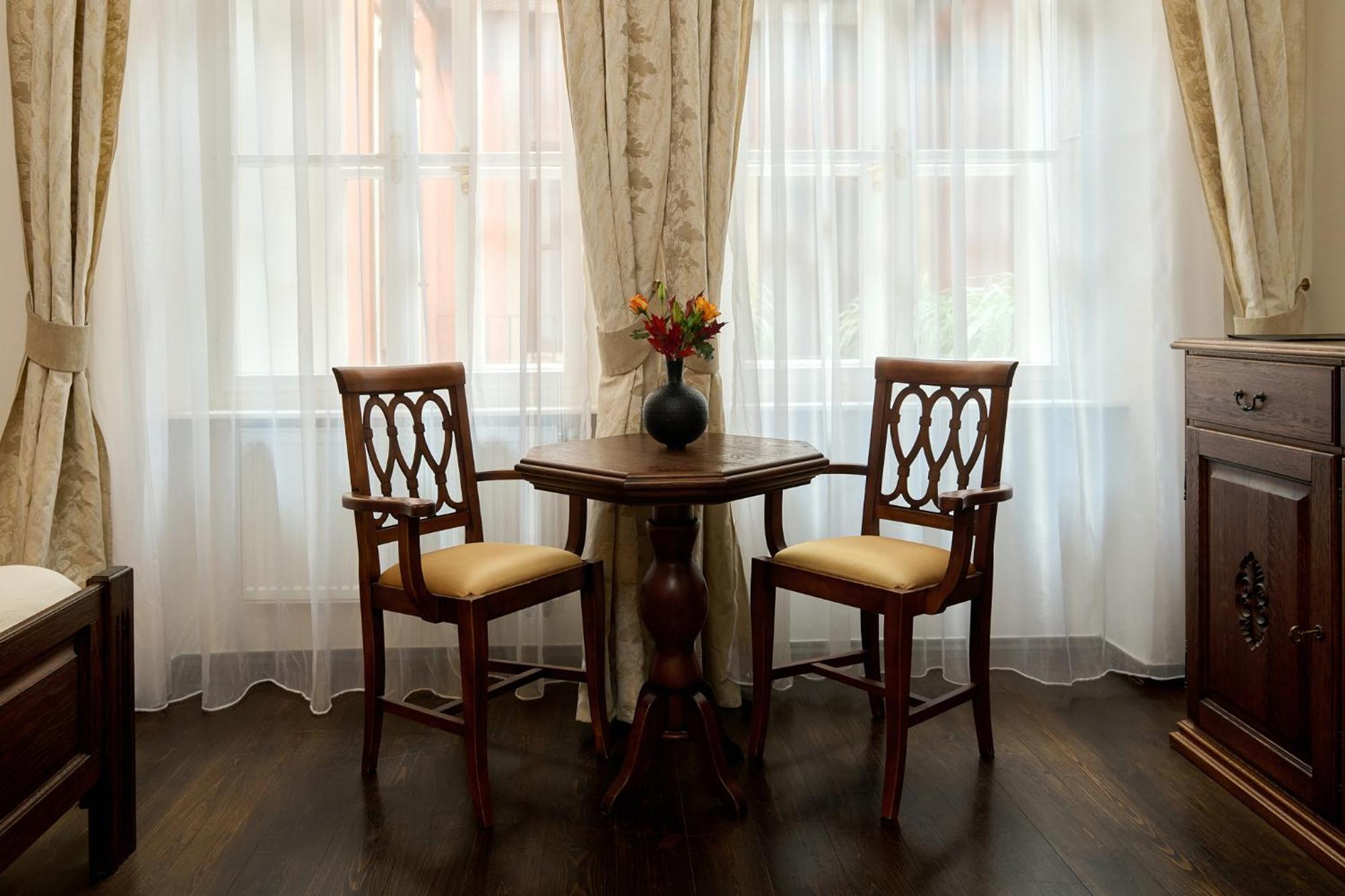 Aristocratic Standard Double Room