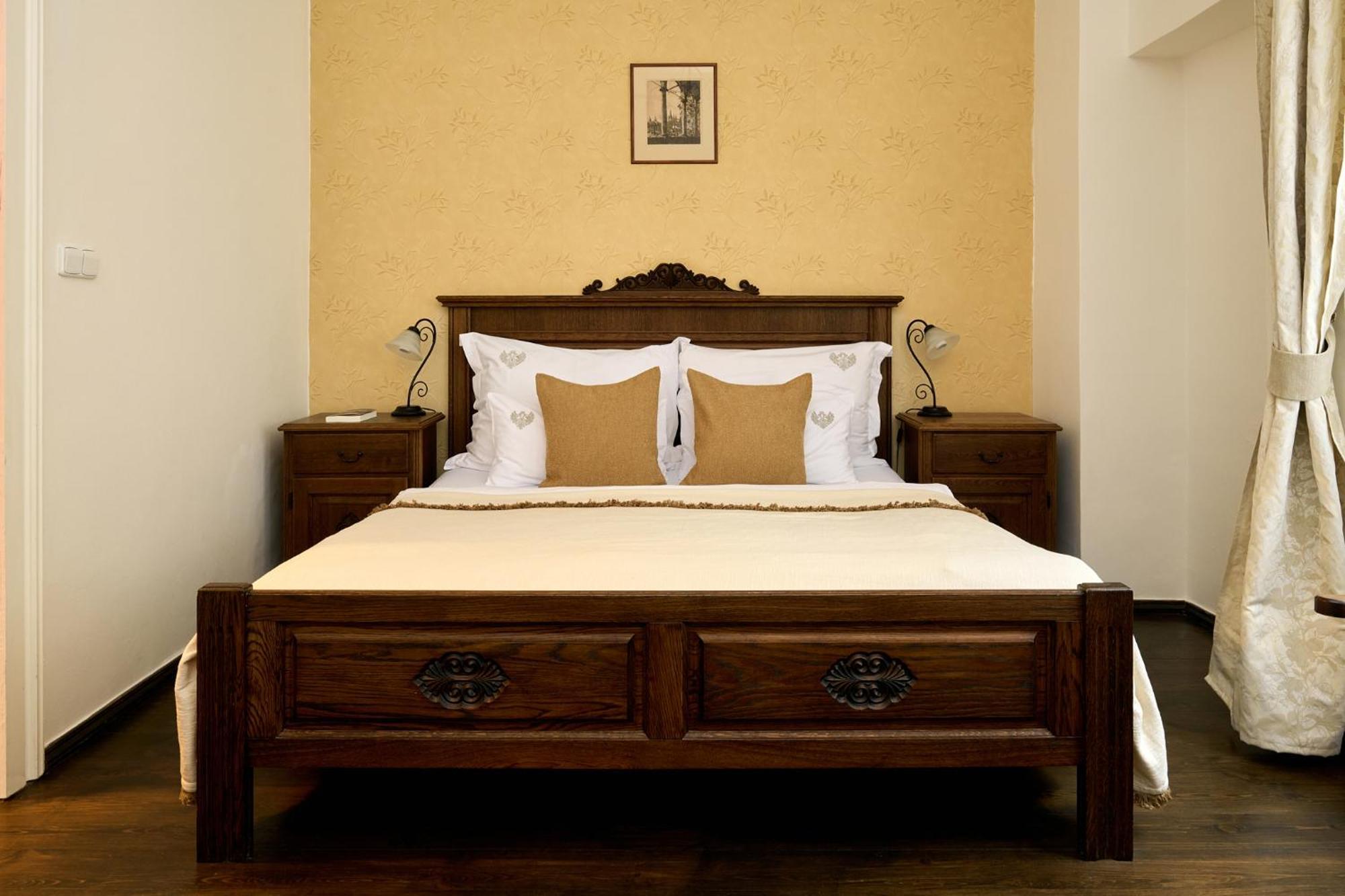 Aristocratic Standard Double Room