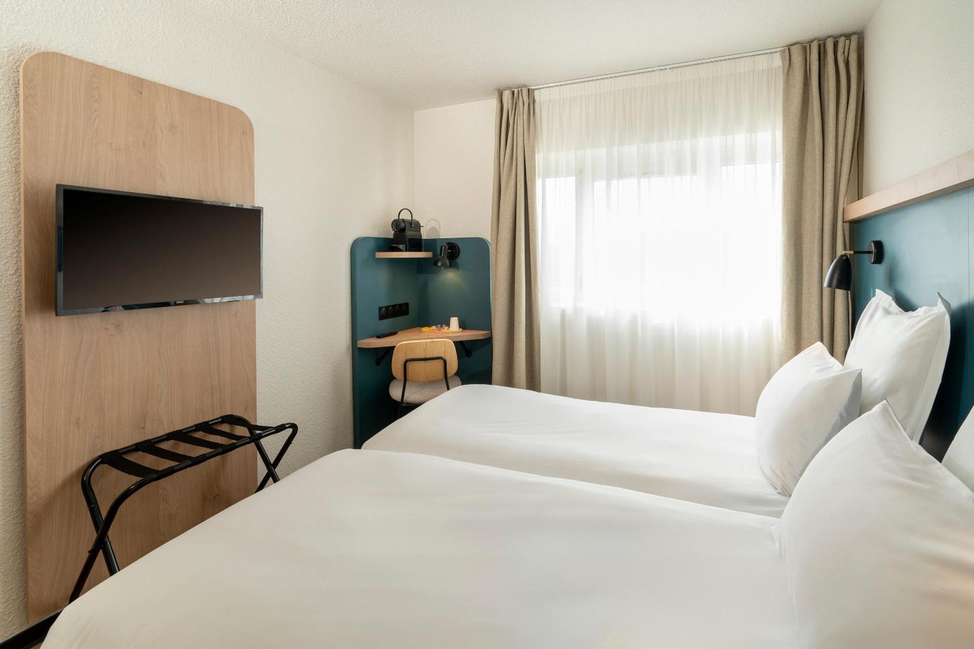 Standard Twin Room Non-Smoking