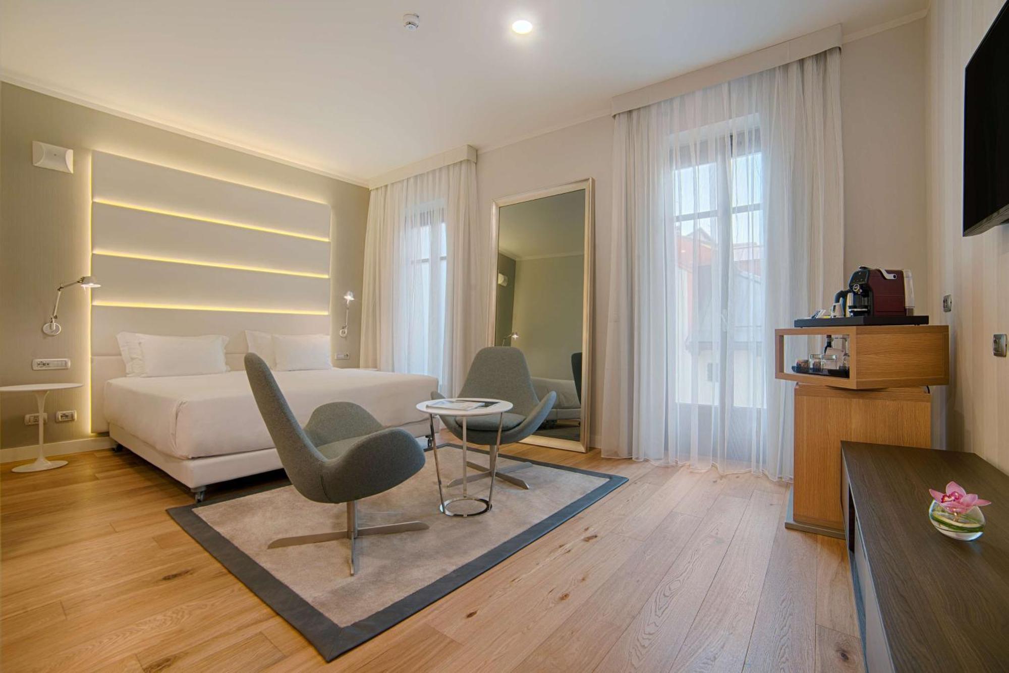 Chambre Double ou Lits Jumeaux Premium avec Terrasse