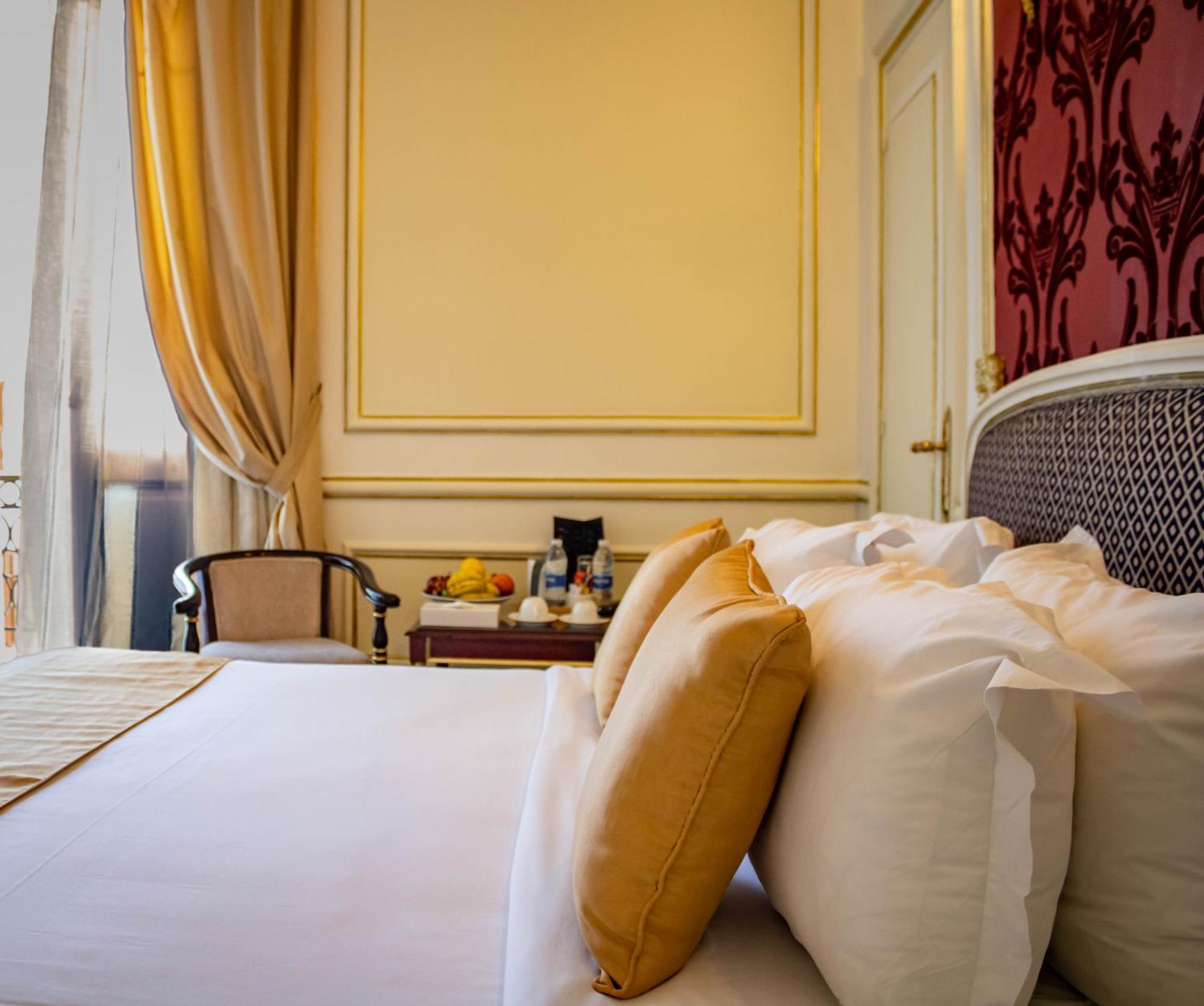 Golden Deluxe Room Partial Sea View