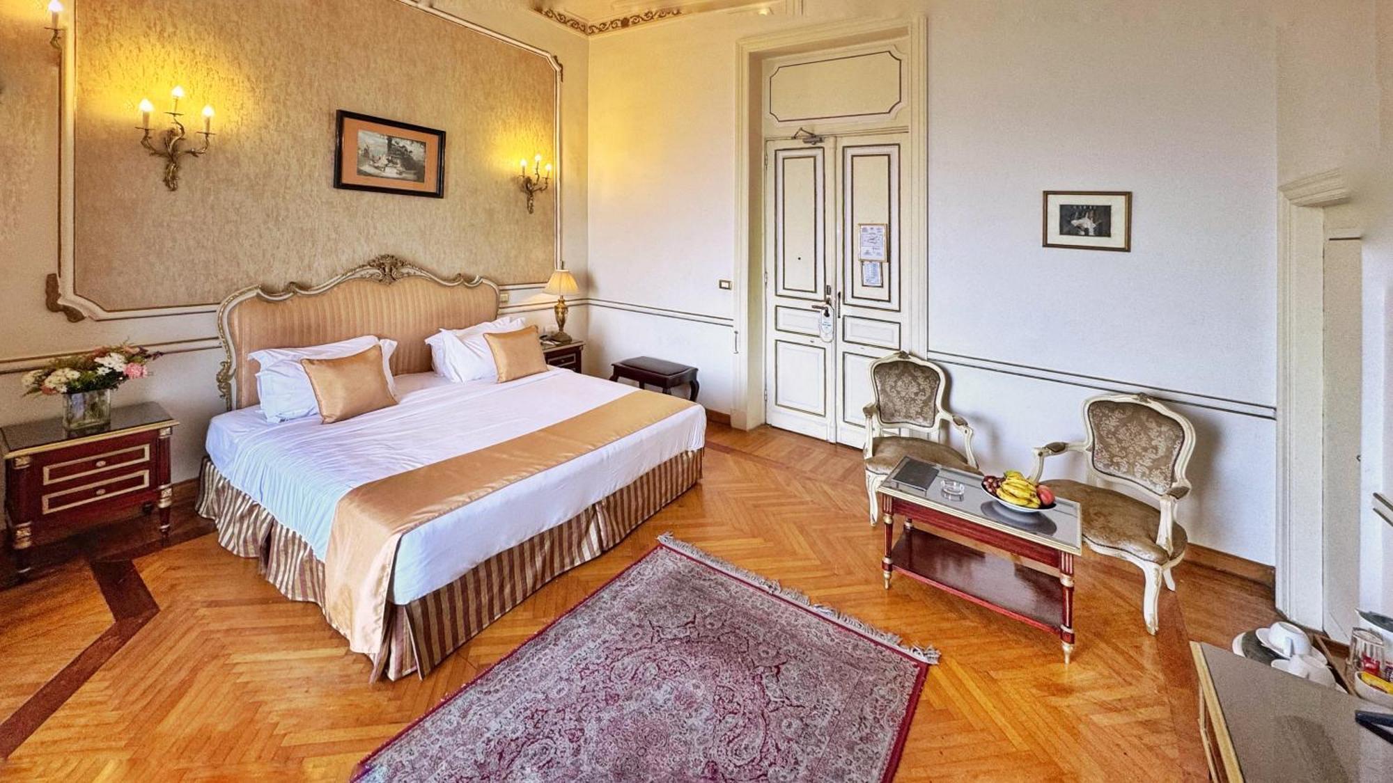 Golden Superior Room Direct Sea View