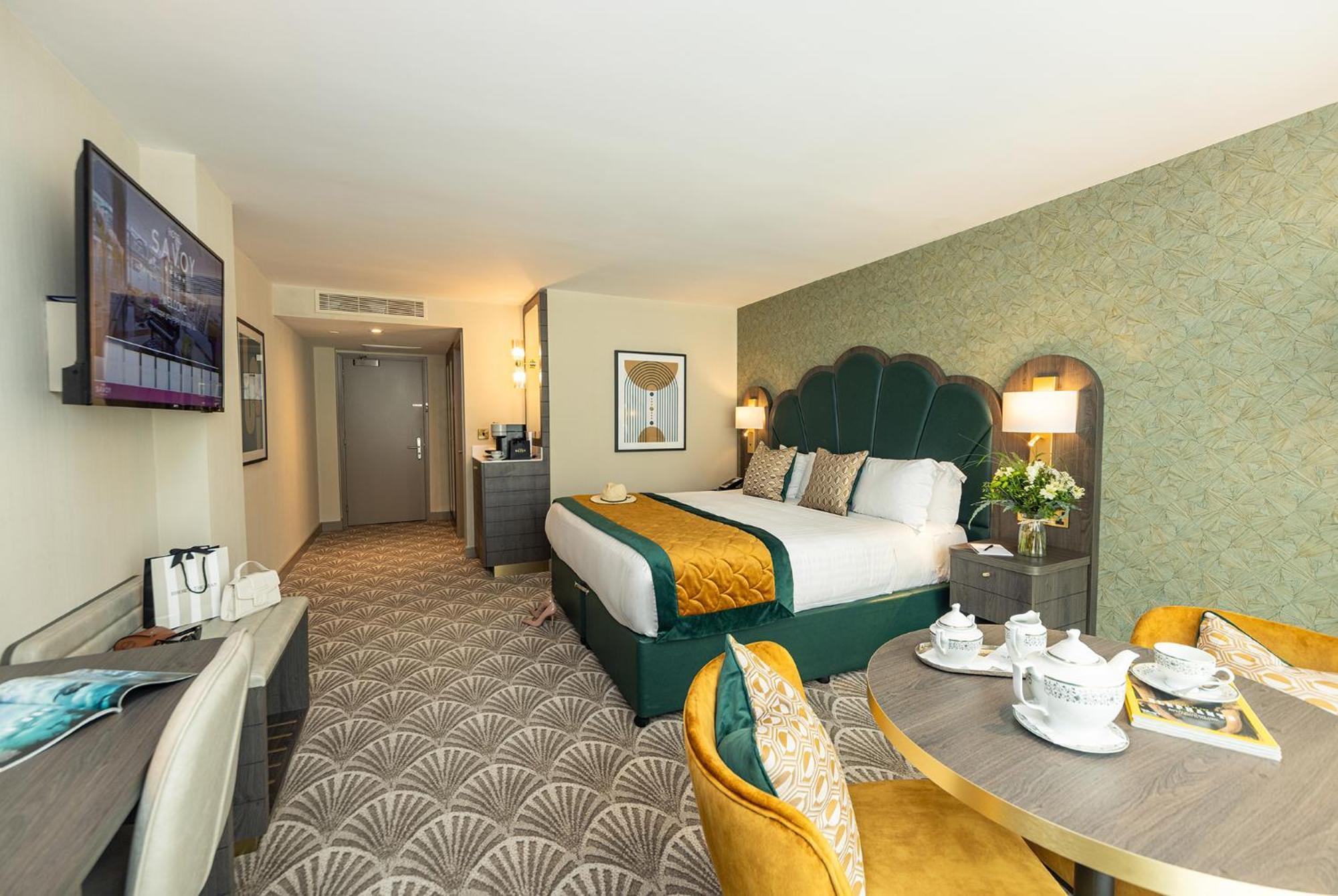 Deluxe King Room